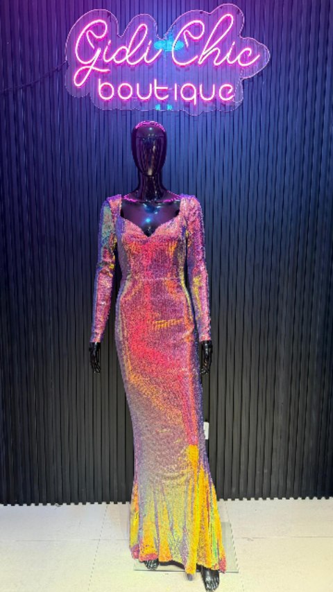 “NEW ARRIVALS ..!!! 👗💃 “
🔍V- NECK OPEN BACK BODYCON MAXI DRESS
SIZE US: S,M,L
SIZE UK: 8,10,12
PRICE:N55,000
AVAILABLE IN-STORE & ONLINE
HOW TO SHOP:
-SEND A DIRECT MESSAGE ON INSTAGRAM
-TELESALES AMUWO:08055190362
-TELESALES SURULERE:08055190368
WALK IN AMUWO: APPLE ESTATE PHASE 1,AMUWO ODOFIN.
WALK IN SURULERE: 27, ITIRE ROAD OPPOSITE COMMIT BUKKA.
#ootd #Dresses , #trendingreels #NewArrivals, #Womenfashion