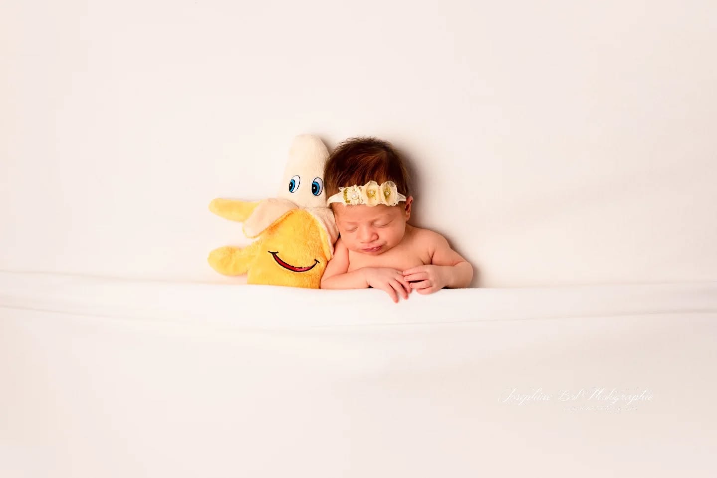 Banana 🍌✨️
Chaque séance reste unique. Comme chaque grossesse. Avec sa dose de bonne humeur et d'histoire !
Et vous pendant votre grossesse avez vous eu des envies particulières ?
N'hésitez pas à partager vos envies de grossesse en commentaire 🤩
#banana #newbornphotography #cute #pregnancy #photographenouveaune