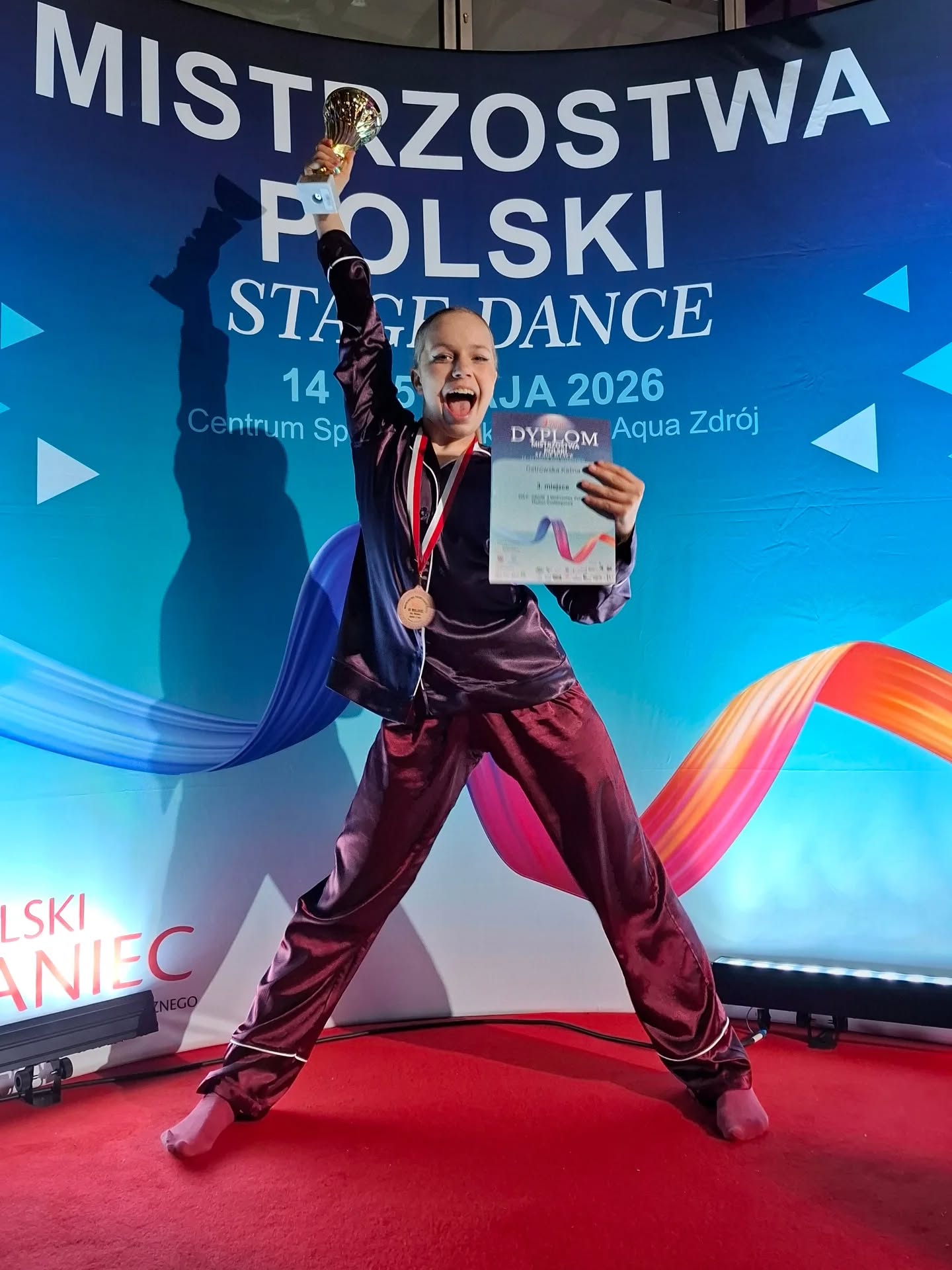 Mamy brązowy medal Mistrzostw Polski 🥉
Brawo @kalina_ostrowska_
Brawo @bulkaaneta
Solo Junior 2 modern&contemporary choreografia Pani Anety Bułki BE STRONG