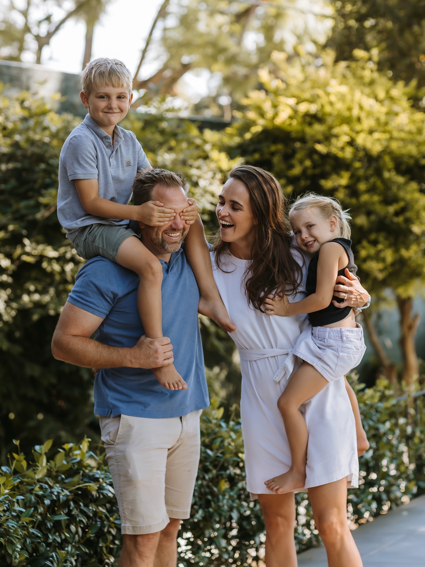 My cheeks actually hurt from smiling so much after this session. It was one of those shoots where youāre smiling behind the lens⦠and then again while editing the images. The joy, laughter and connection between this beautiful family was completely infectious and so magical to witness. Thank you for trusting me to capture these special moments together.š¤