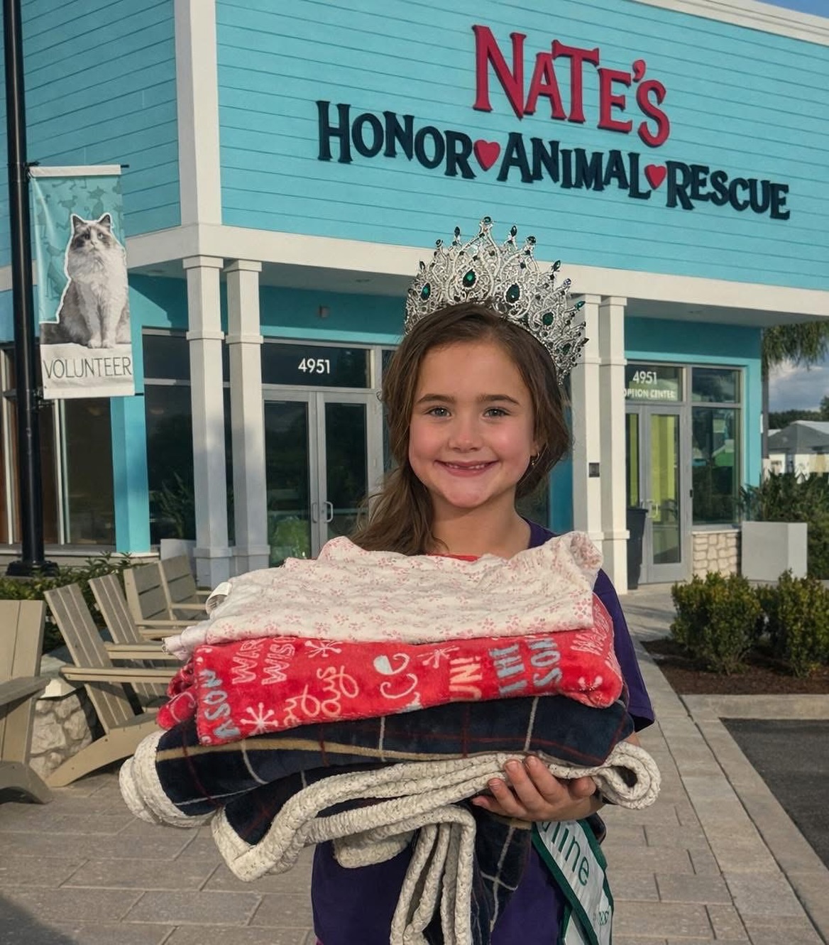 Proud of our Miss Sunshine Charity Pageant Princess Roxanna who recently enjoyed helping at her local animal shelter Nate’s Honor Animal Rescue by dropping off some much needed supplies. Great job spreading sunshine through kindness! #MissSunshineCharityPageant #SpreadingSunshineThroughKindness #giveback #volunteer
