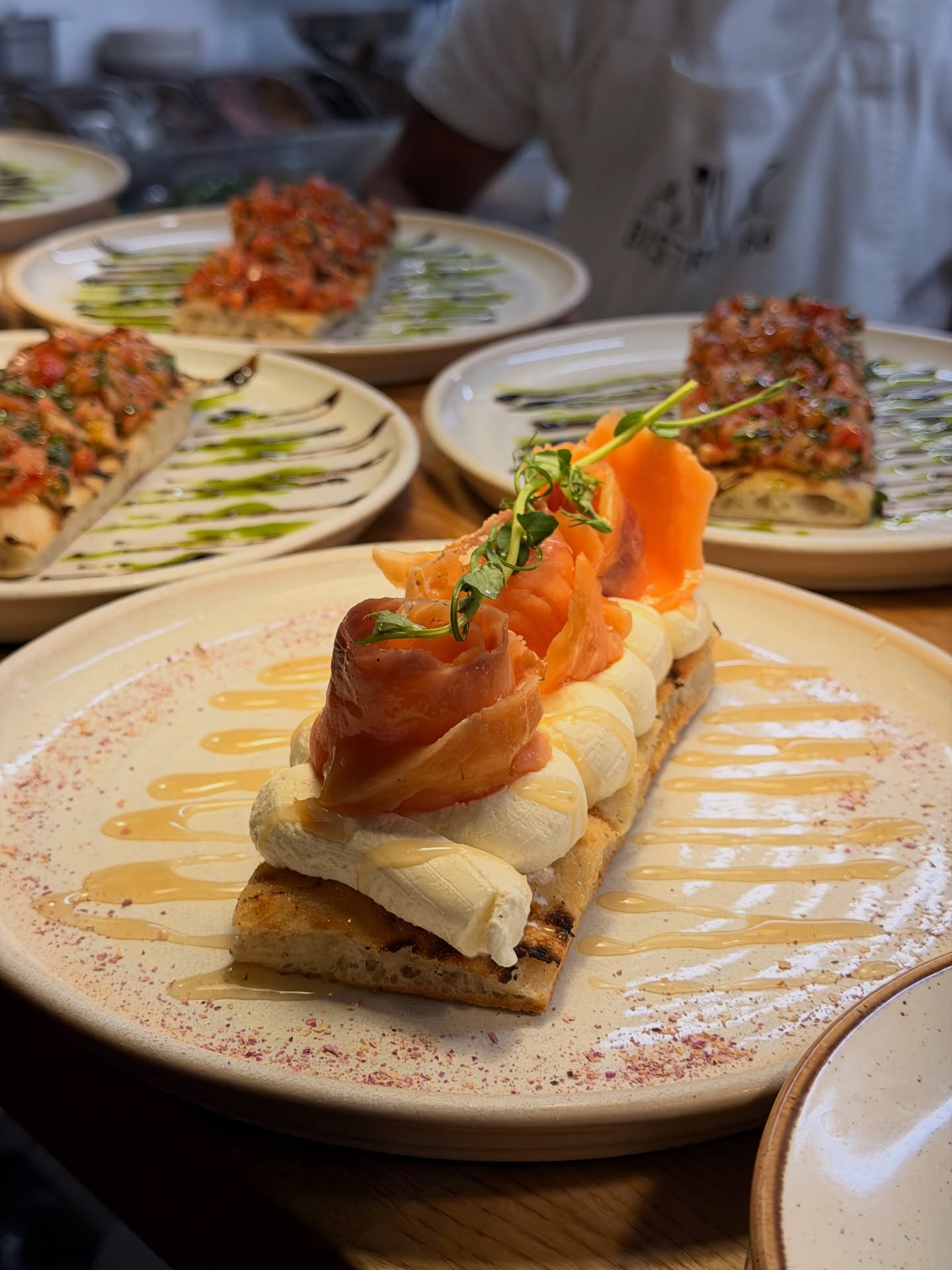 🛎️ Too good not to share…
… our creamy smoked salmon & tomato bruschettas are stealing the spotlight today! 😍
#nottsfood #nottinghamrestaurant