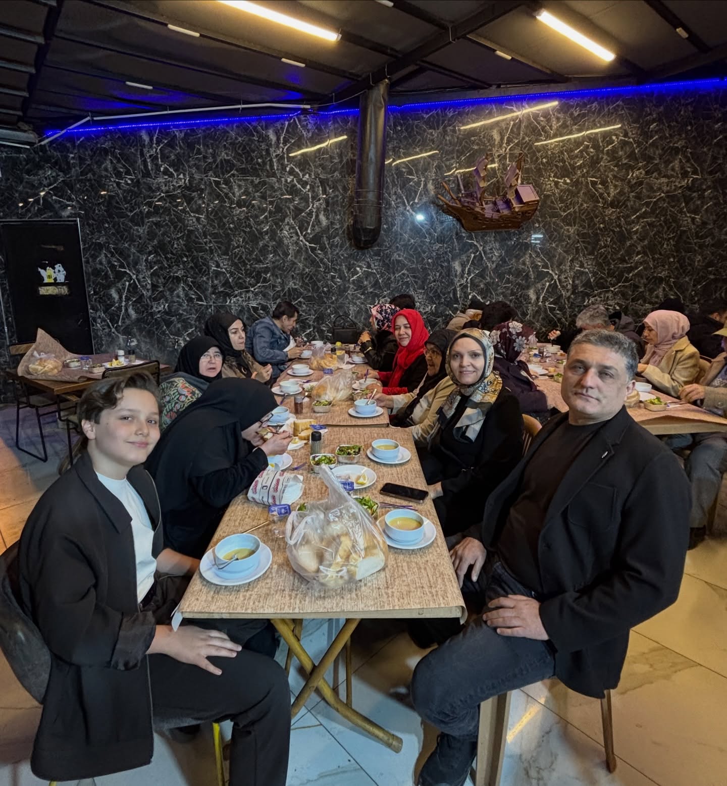 Yılmaz Plastik ailesi olarak iftar soframızda bir araya geldik.
Ramazan ayının birlik ve bereketini çalışma arkadaşlarımızla paylaşmanın mutluluğunu yaşadık.
🌙 Hayırlı Ramazanlar.
#YılmazPlastik #İftar #Ramazan