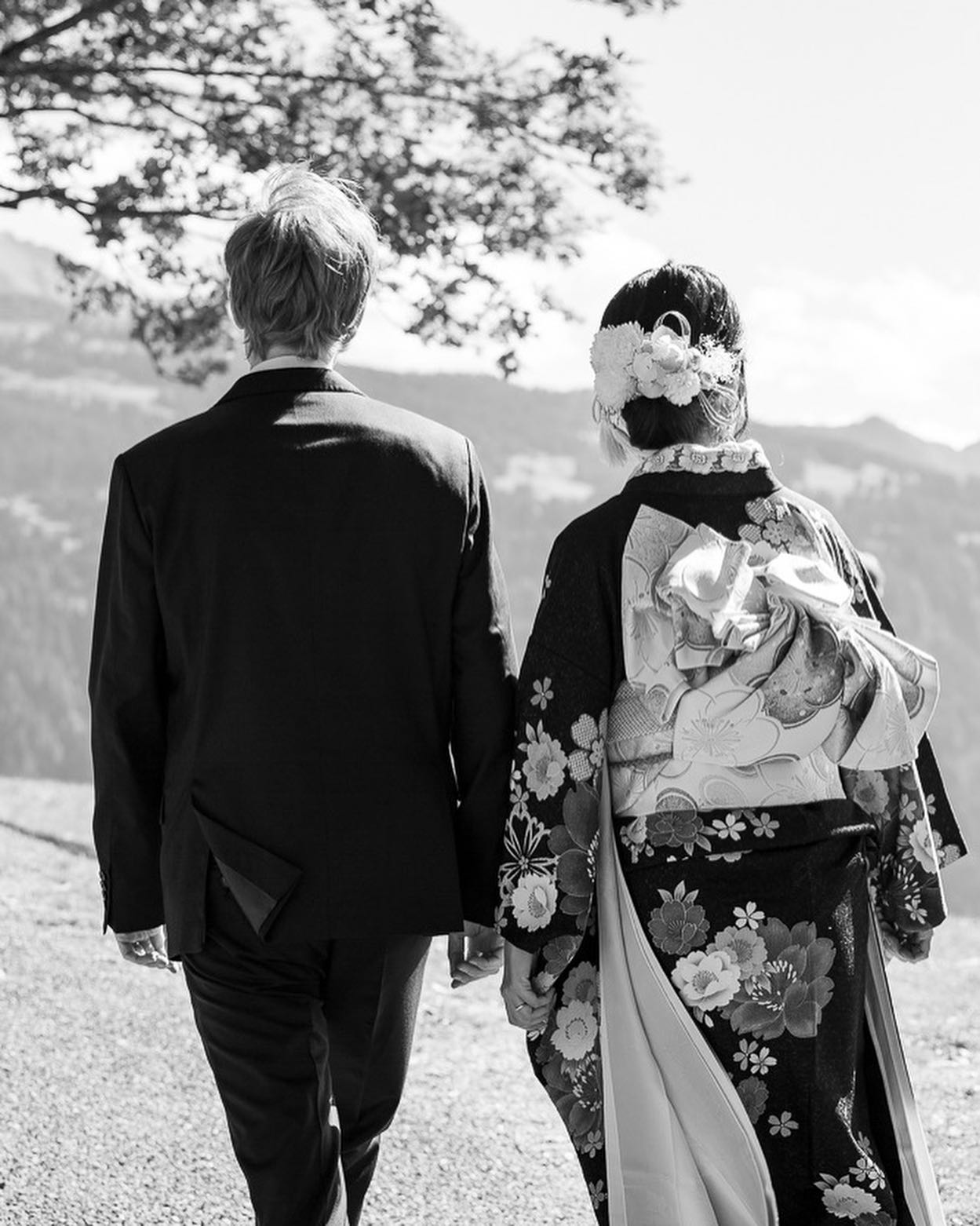 #berghochzeit #kimono #brautkleid #hochsteckfrisur #waldhausflims #mannundfrau❤️ #japan #schwarzweiss
