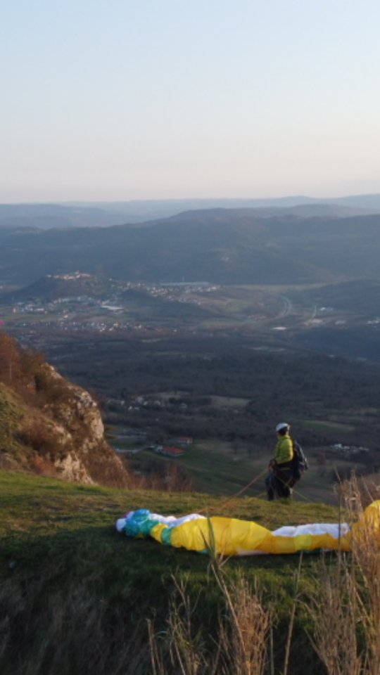 Seul au monde, Croatie 2026 🇭🇷🪂
Découvrir des sites fantastiques, encore méconnus avec des paysages à couper le souffle, c'est avec nous, en mai et Septembre 🤩🌍
- 10 au 18 mai 2026
- 20 au 28 septembre 2026
Coaching personnalisé en petit groupe de 6, résidence de choix, tes prochaines vacances parapente clés en main 🤩
Plus d'infos sur www.yoofly.ch