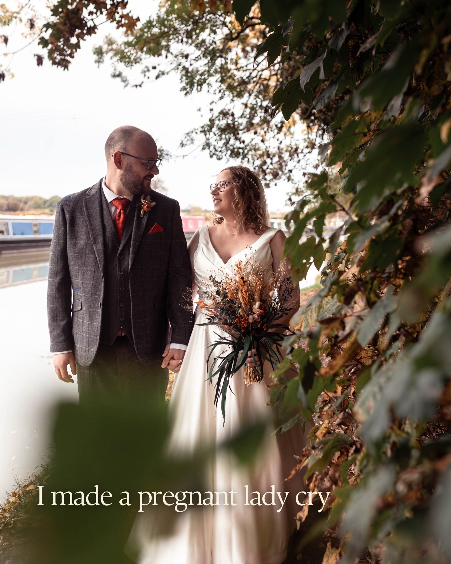 Don’t worry they were happy tears and on their way on their honeymoon ♥️🤪
The weather gods were kind to us on this day back in October a lovely day for Hannah and Lewys ♥️
If you’re looking for a wedding photographer for your wedding day get in touch ♥️
#hertfordshireweddingphotographer #londonweddingphotographer #hertfordshireweddings
Hair and makeup @jadeannamakeupartistry
Bridal dress @lucyhartbridal
Cake @boysdontbake @thebakerboyuk