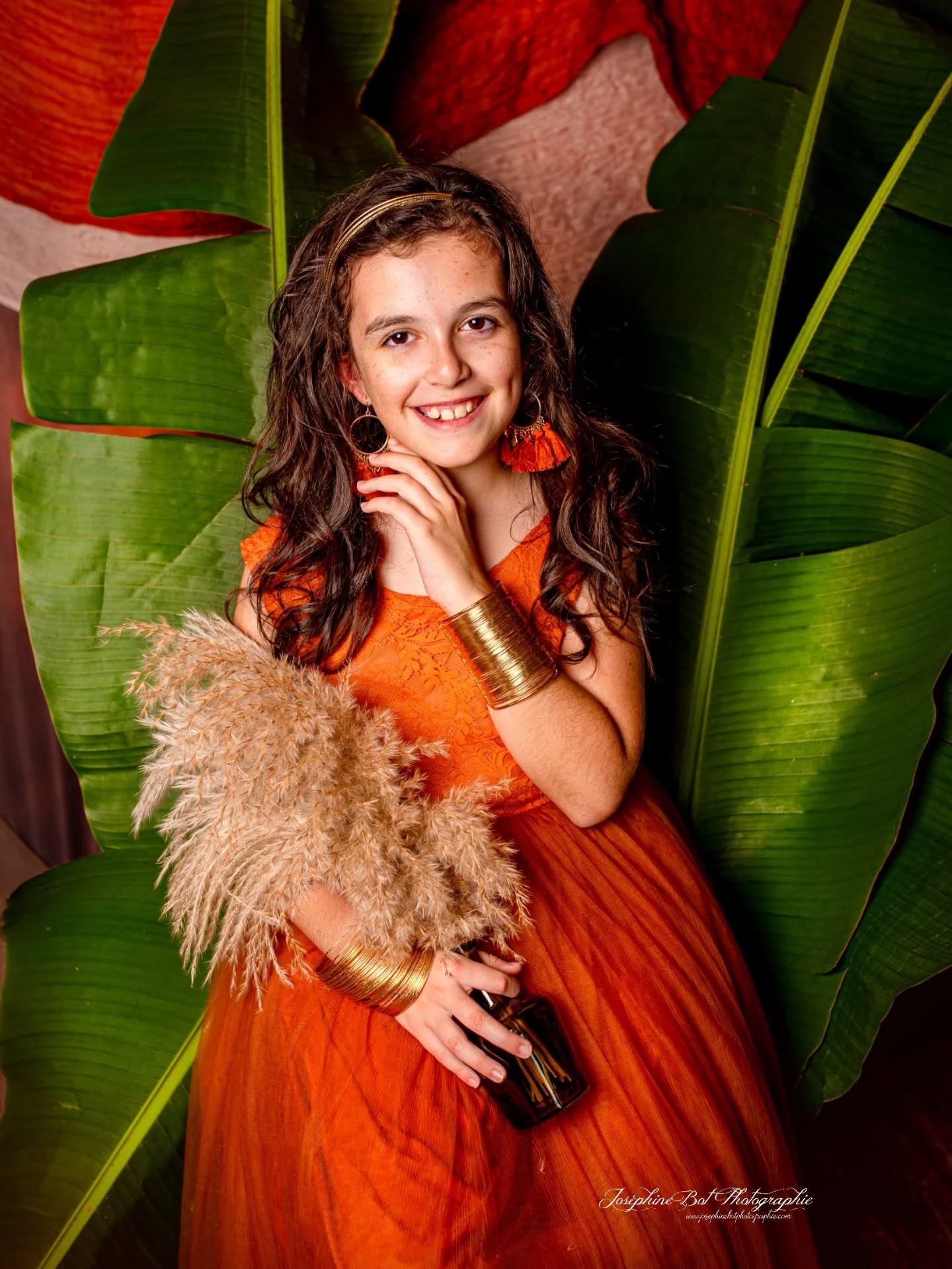 La jeunesse est précieuse autant que fragile 🌿
Parce qu’elle est faite de spontanéité, d'insouciance,d’innocence et de rêves immenses…
Des instants simples, mais infiniment précieux.
Ces instants sont éphémères, mais une image peut en garder la magie pour toujours ✨️
Parce que chaque âge mérite d’être célébré ainsi que d’être gardée en souvenir 📸✨️
Séance photo 📷 sur réservation uniquement :
Www.josephinebotphotographie.com
#jeunesse #souvenirsprécieux #photographieartistique #photographeenfant #portraitdenfant