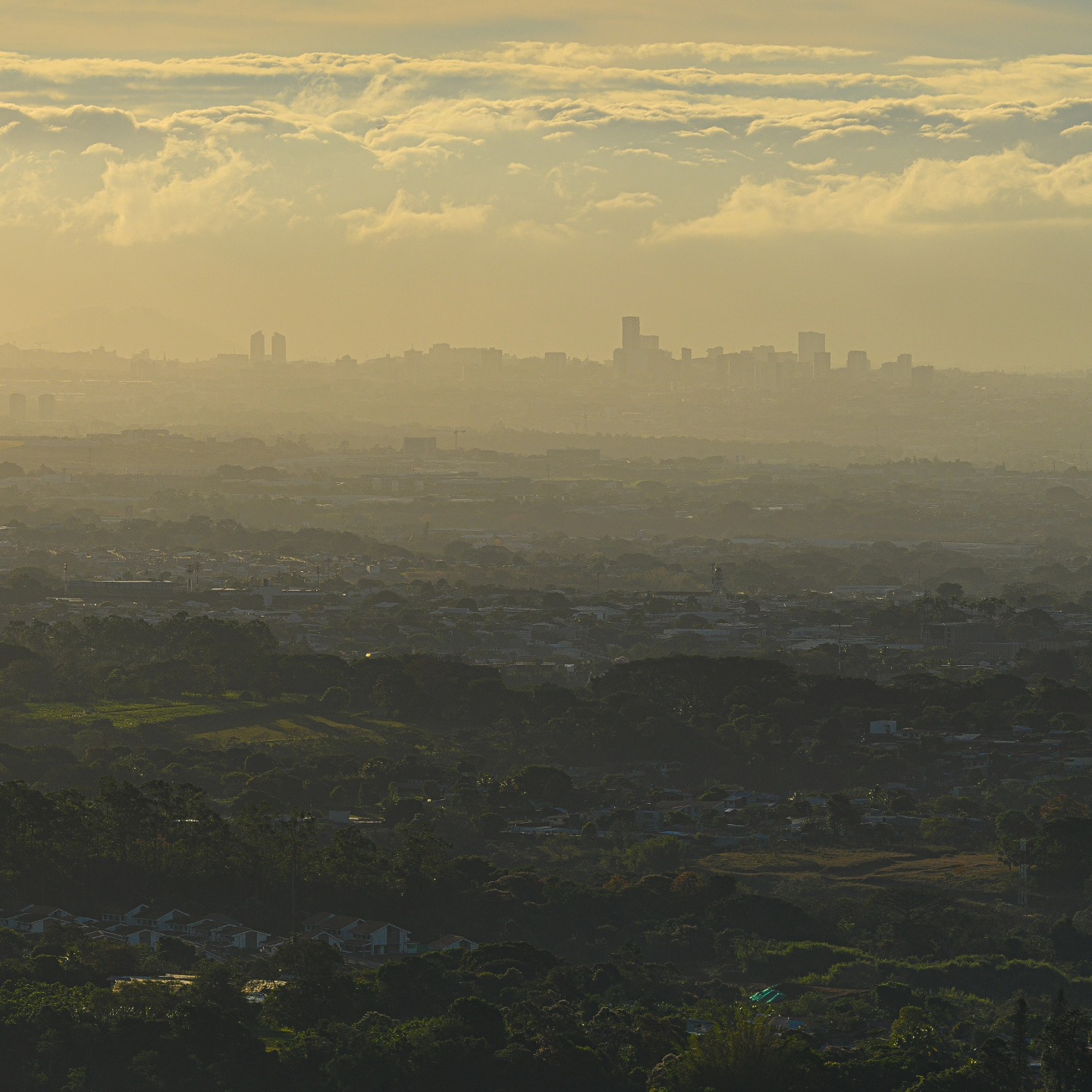 Una gloriosa mañana desde Poás de Alajuela 😍
Panorama compuesto, 20.000 x 4.000 px
.
#poás #volcanpoas #fotografiadepaisaje #landscape #landscapephotography #morning #sunrise #sunrisephotography #photography #nikonz #nikonshooter
