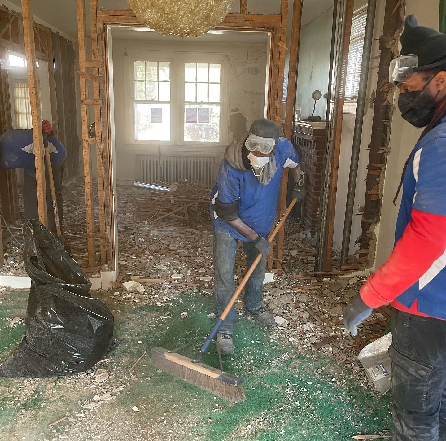 Interior Demolition, Cleanup, & Hauling 🚛Project‼️Free Estimates | On-Time Services💨✅ | Call Us 📞 at (301) 337-1527 or Book Online @ www.asapdumpstersandhauling.com
•
•
•
•
#demolition #construction #debris #renovation #recycling #demo #heavymachinery #junkremoval #constructionequipment #contractor #concrete #junk #recycle #realestate #hauling #heavyequipmentlife #excavators #waste #disposal #demolitionequipment #pgcountymaryland #charlescountymd #washingtondc #home #investor
