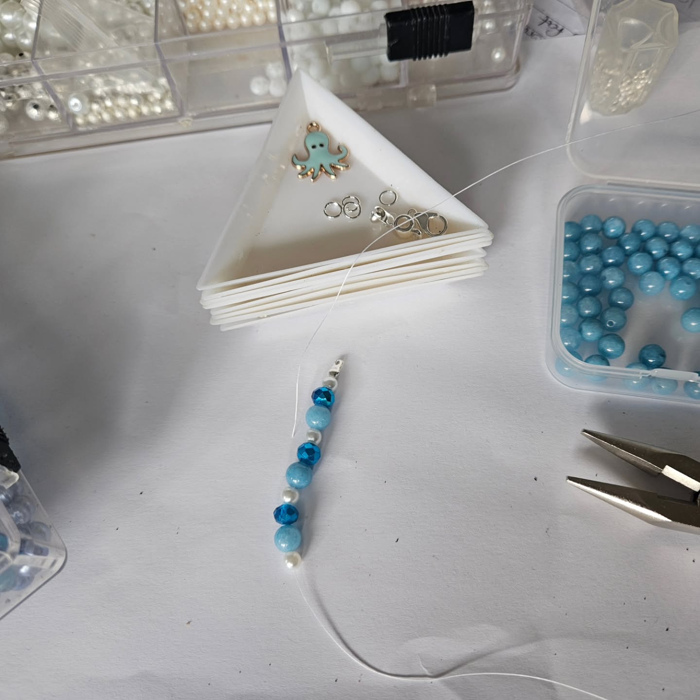 #marchmeetthemaker
March 13th - Prompt - Currently Working on
I've been making a custom order, for a necklace to match an existing bracelet and earring set.
Cute little octopi 🐙
#octopus #octopi #octopuslove #marinelife oceanlife sealife oceananimals aquaticlife