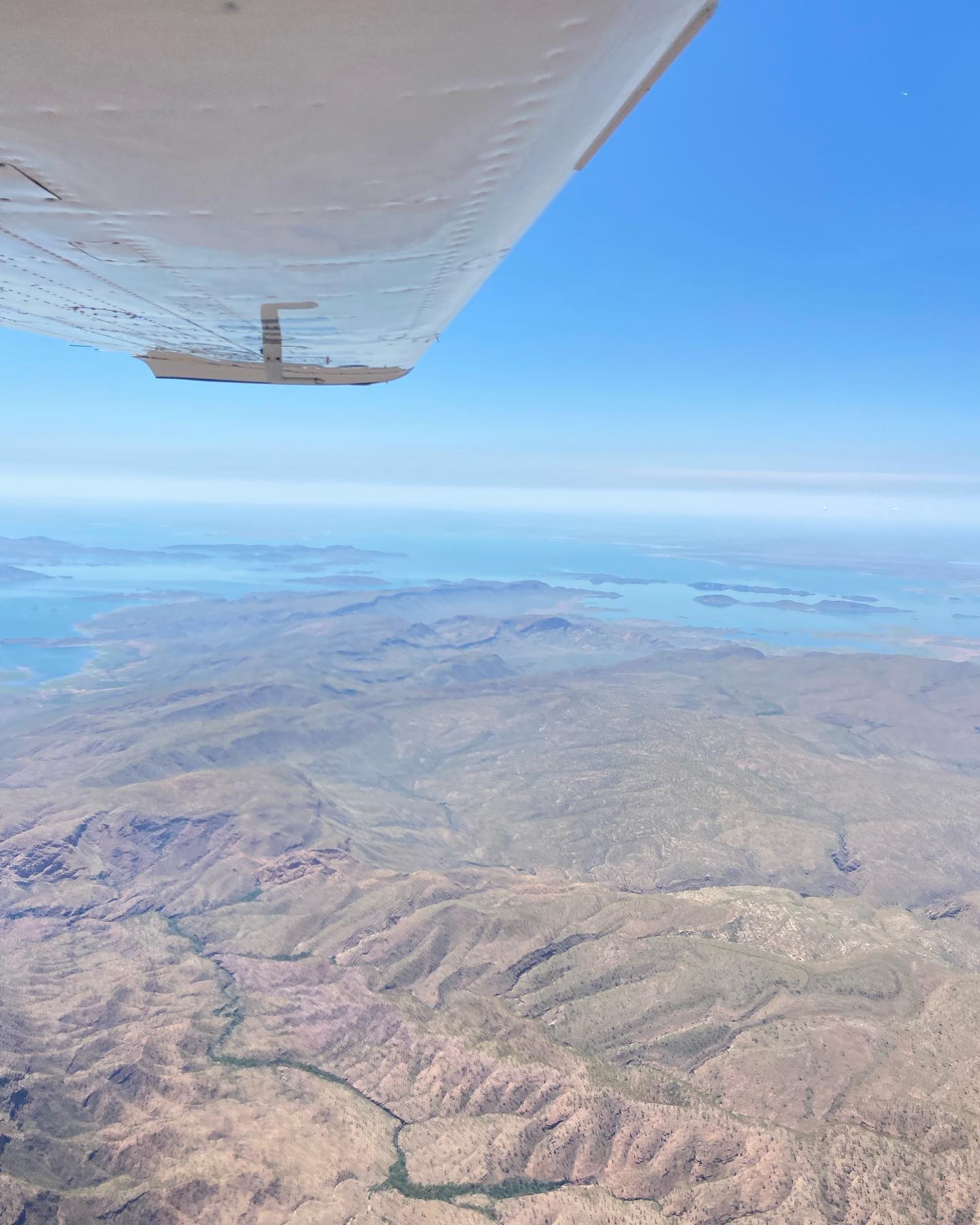 Little snippet of what to expect when you fly with us today!! Come see for yourself!!
#wa #scenic #flying #aviation #hallscreek #bunglebungles