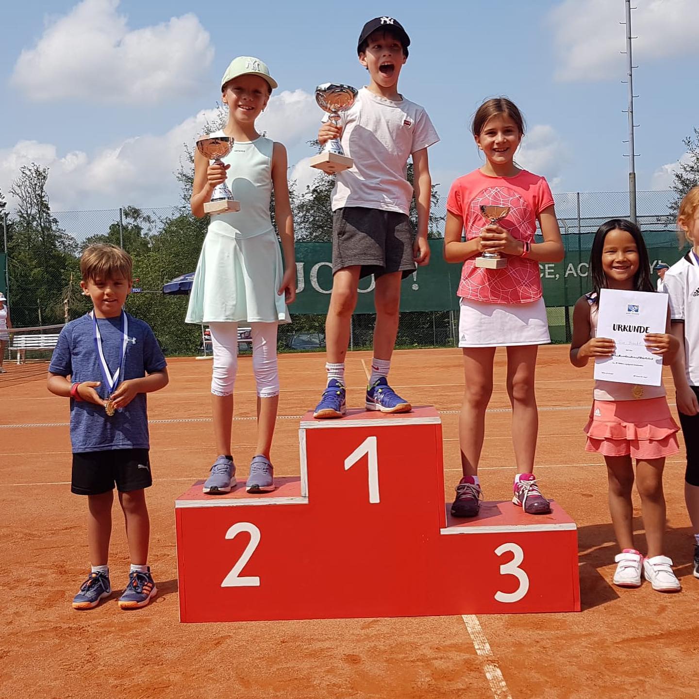 Summer 2021☀️
Kids Camp 🎾
APP Academy