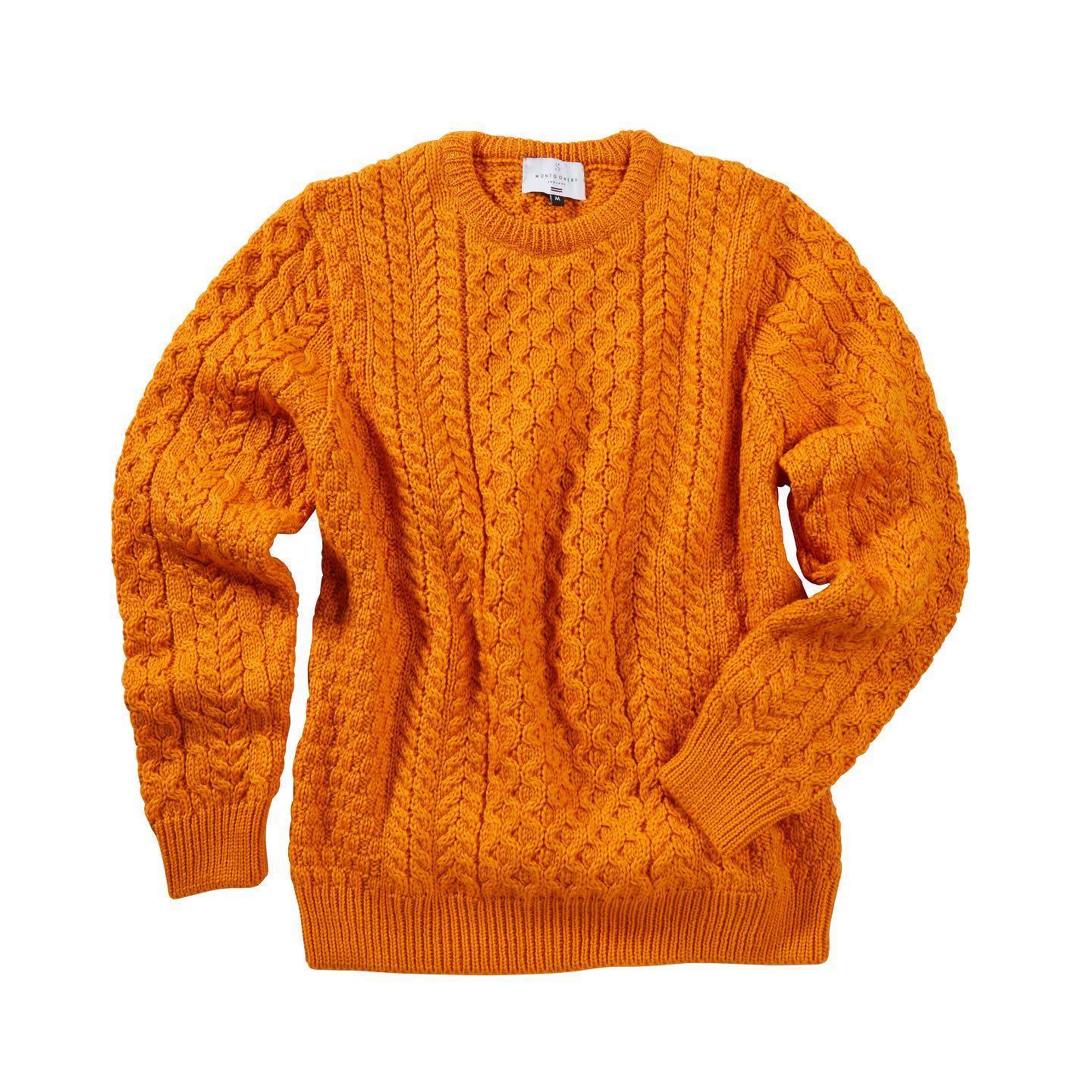 You don’t always have to shoot your clothing on a model to create a interesting stylist shot. You can bring an element of life to a well styled product shot.
#photography #photographer #photoshoot #fashion #clothing #style #shootday #canonphotography #studio #chester #chesterbusiness #chesterphotography