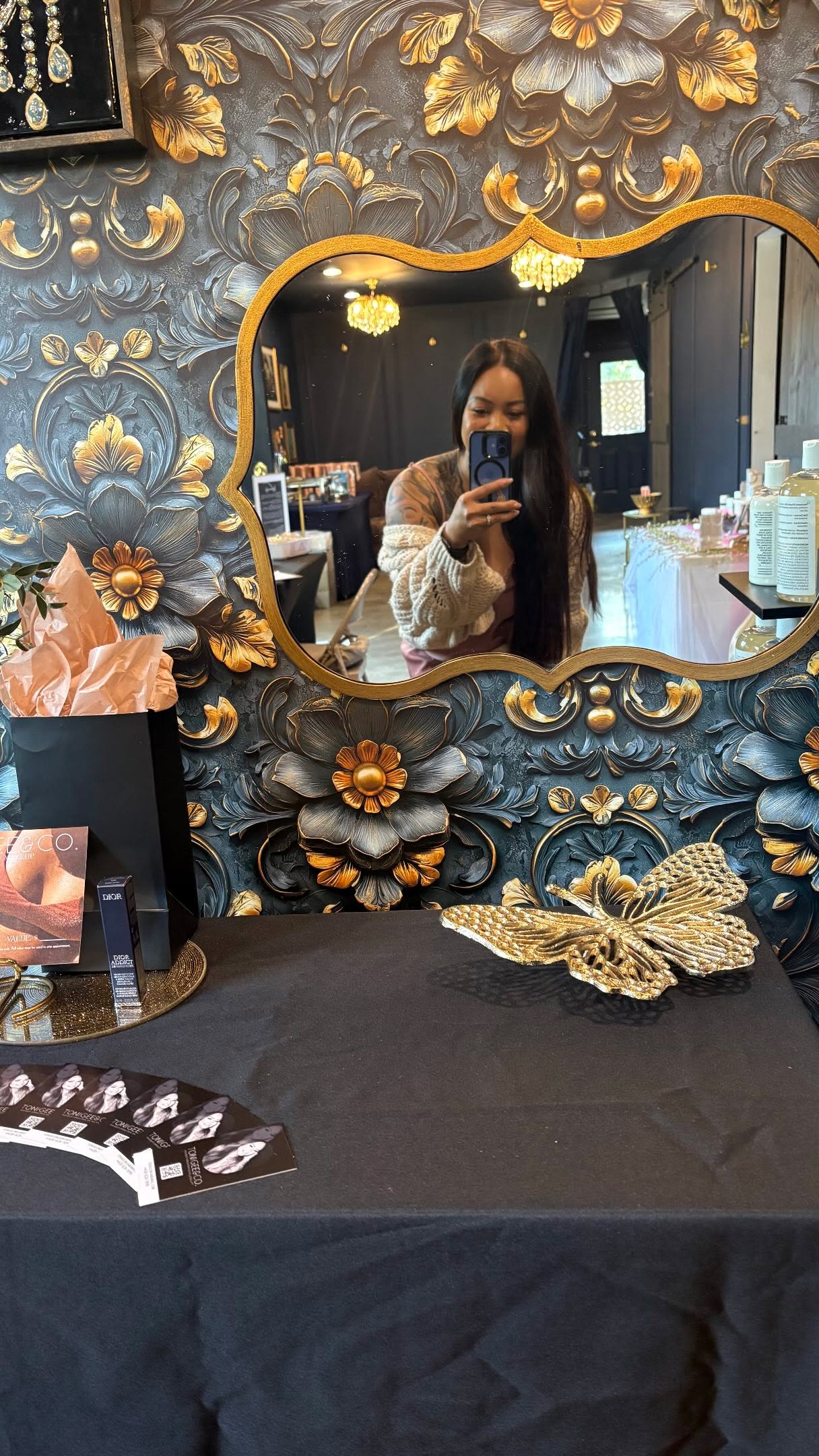 Spring Into Beauty was such a vibe! �Amazing vendors, delicious bites, drinks, raffle prizes, and the best company.
Thank you to everyone who came out and supported. We loved seeing you all there
�If you missed it… don’t miss the next one. Coming soon….
#calrsbad #carlsbadmakeupartist #northcounty
@thechandelierroomcarlsbad
@nourishbeautybarxo
@faithfilled_bodywork
@sweetcelebrations_byhannah
@calilinked
@bayparkflowers
@candys.farmers.market
@fithivecarlsbad
@bleachandbrawn