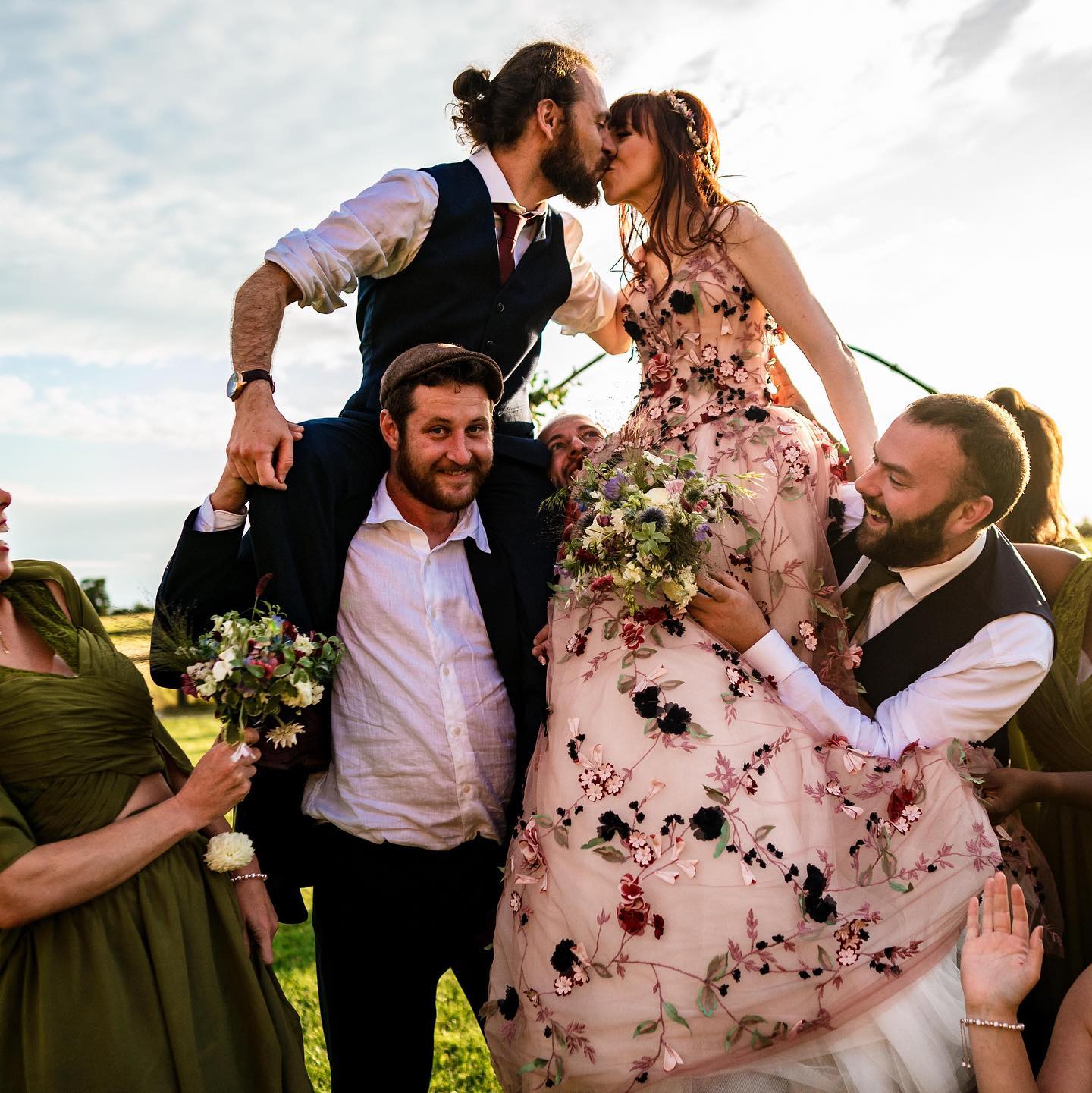 Robyn & Jordan creating wedding magic at enchanting Godwick Hall.
@godwickweddings
@godwickhall
@brunettiartistry
@barryalanhairsalon
@kat.sherbert
#godwick #godwickweddings #godwickhallandgreatbarn #godwickhallwedding #godwickhallweddingphotographer #godwickhall #norfolkwedding #norfolkweddingphotographer #norfolkweddingphotography #weddingphotojournalist #owlringbearer