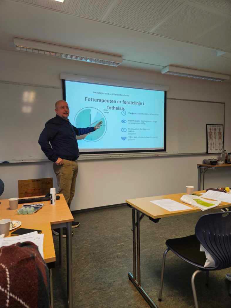 Veldig spennende å kunne dele min kunnskap med fotterapeutene i Vestlandet forrige helg 🦶👨⚕️