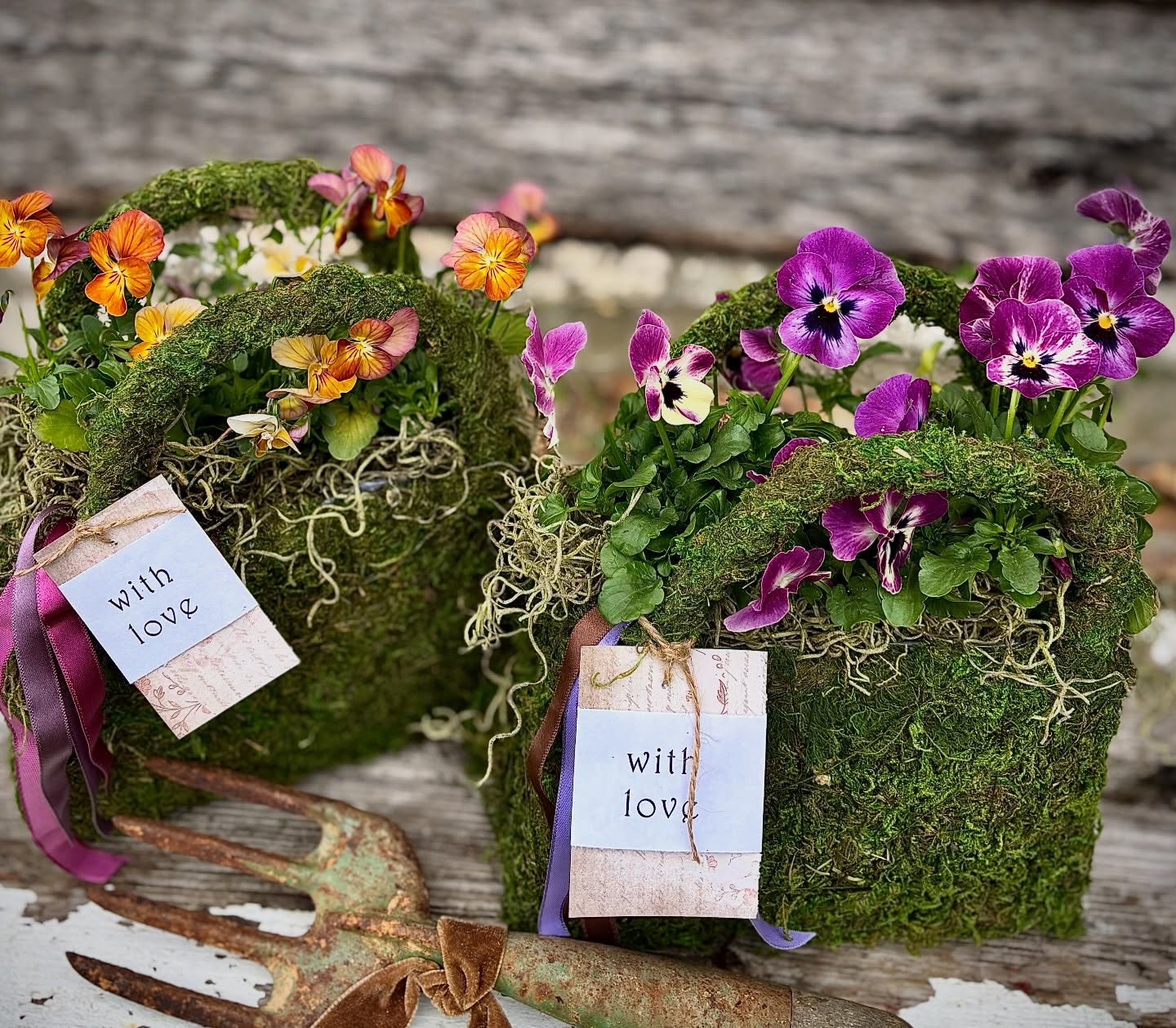 Posy Purses are perfectly perfect.
They make sweet gifts, are long-lasting and reusable.
Pre-preorder now ahead of all the "Days" for pick up OR schedule a relaxing Posy Purse Workshop to make your own!
-Gather a group, 5-10 folks
-Select and date and time.
-Visit floriculture and create.
Put creativity on the calendar!
All options available on the website, "Shop"