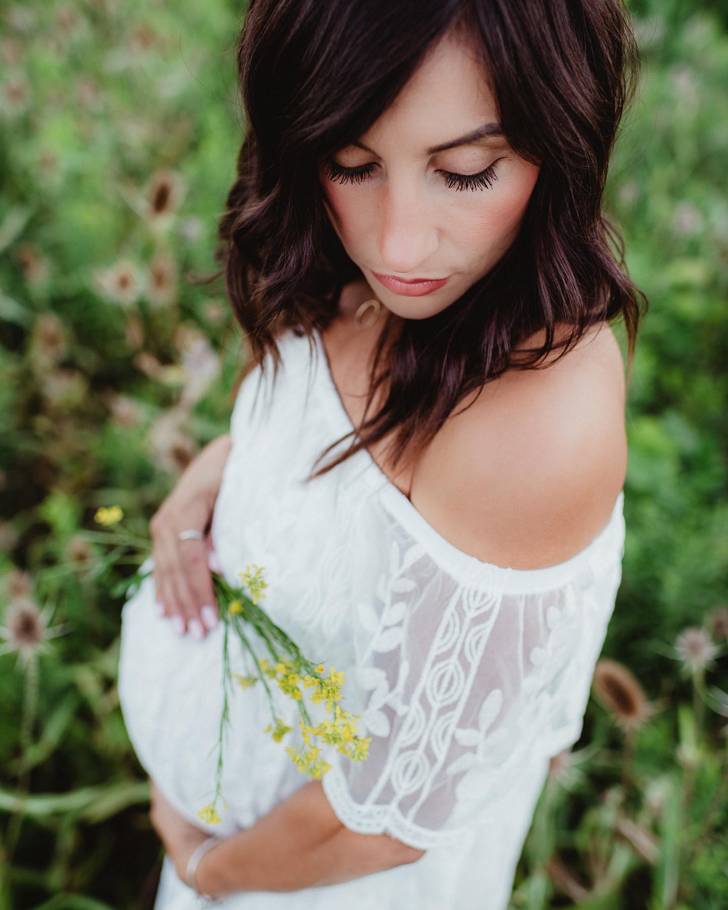 Glowing! #rochesternyphotographer #maternitysession #lifestylephotography