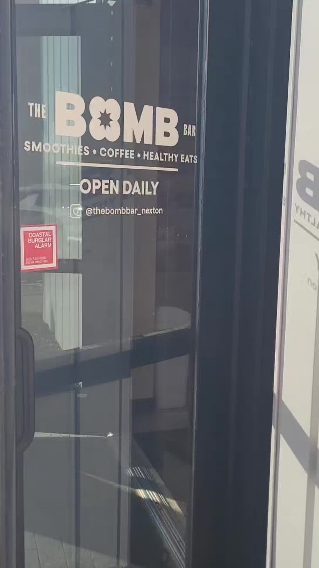 Come grab some Weekend Flowers and a smoothie! We will be at Bomb Bar in Nexton until noon or when its all gone!
See you soon!
@thebombbar_nexton