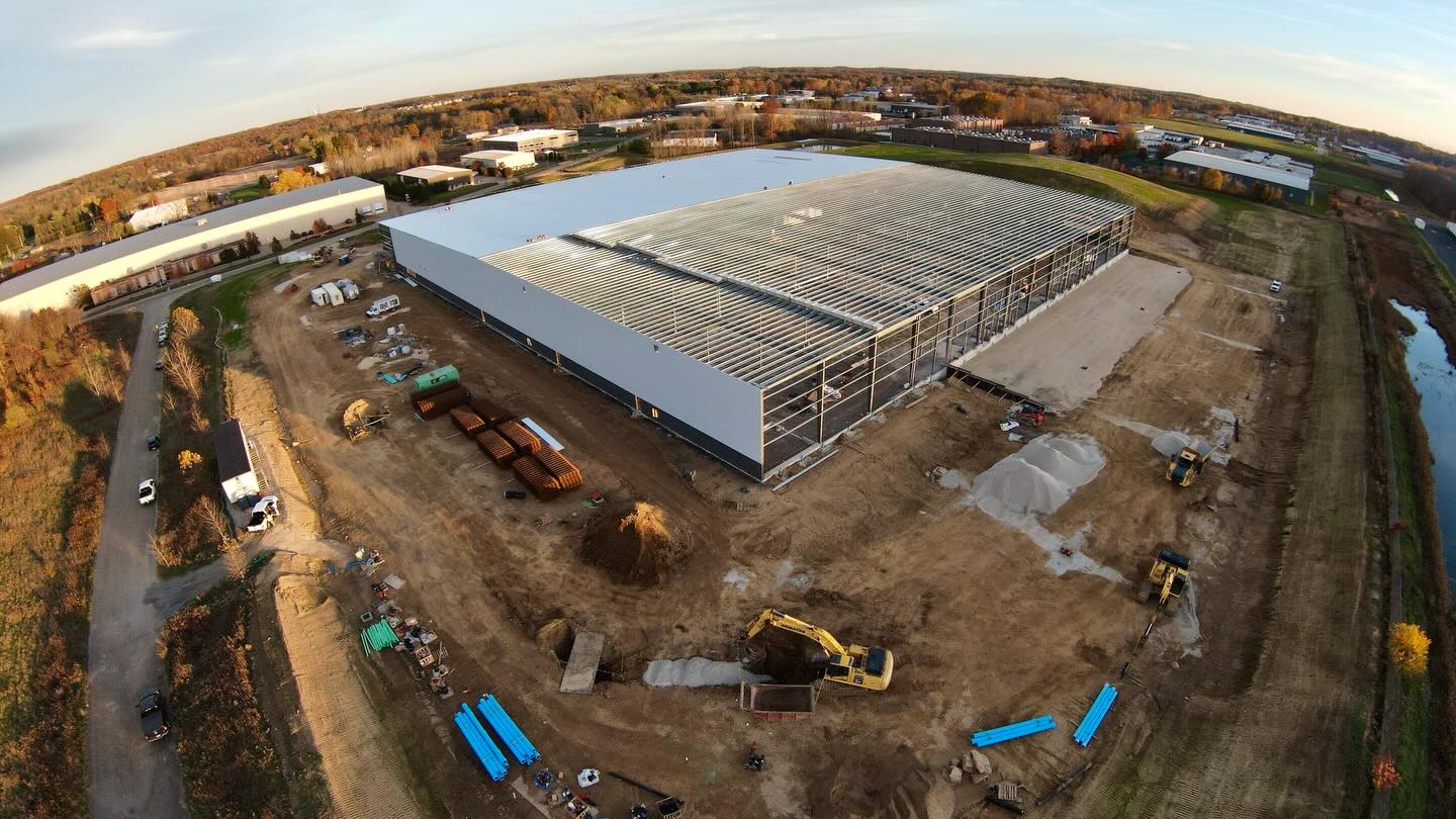 This 200k SF building will eventually serve our Ohio based client as they continue to provide the very best in rubber chemicals and compounding material.
The building includes office and warehouse spaces, which includes storage for hazardous materials. It is slated to be completed in August 2026!
