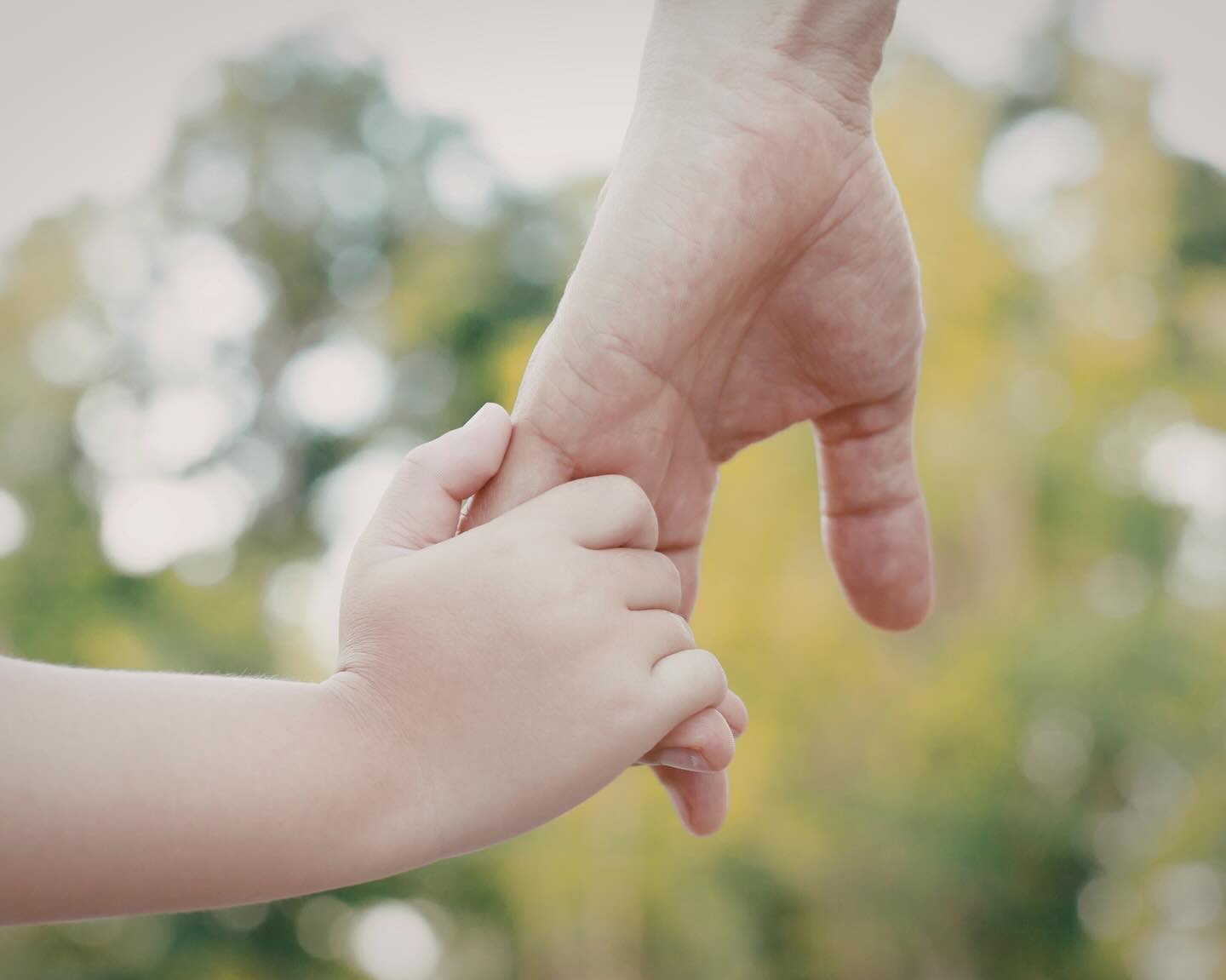 💚 Wellness Wednesday Tip
Get moving together as a family! Take a short walk, play outside, or stretch together at home. Even 10 minutes of movement can boost mood, energy, and connection.
#parentline #wellnesswednsday #parentchildbonding