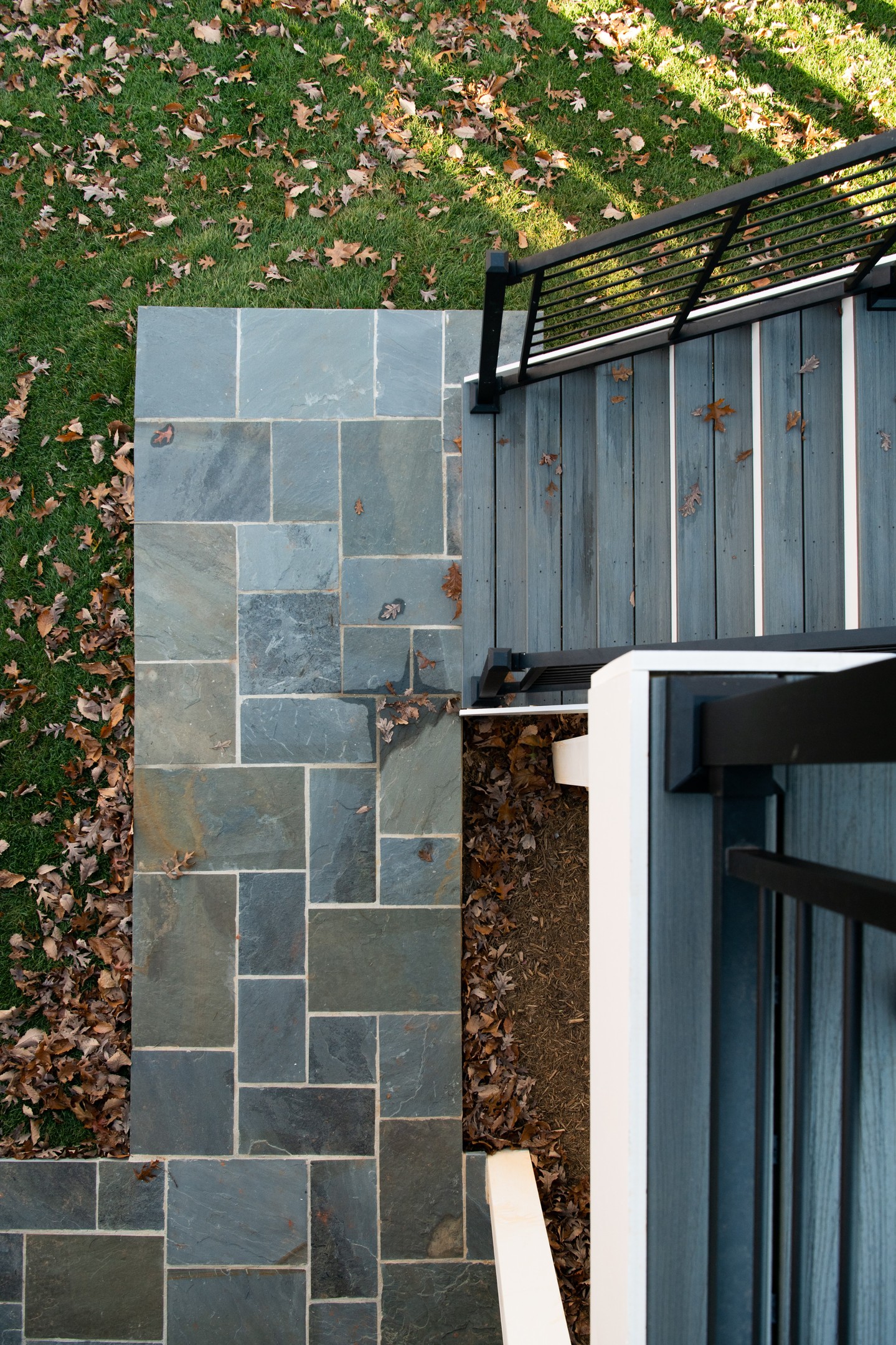 When we design a home, we keep in mind the subtle details like seamless indoor-outdoor transitions.