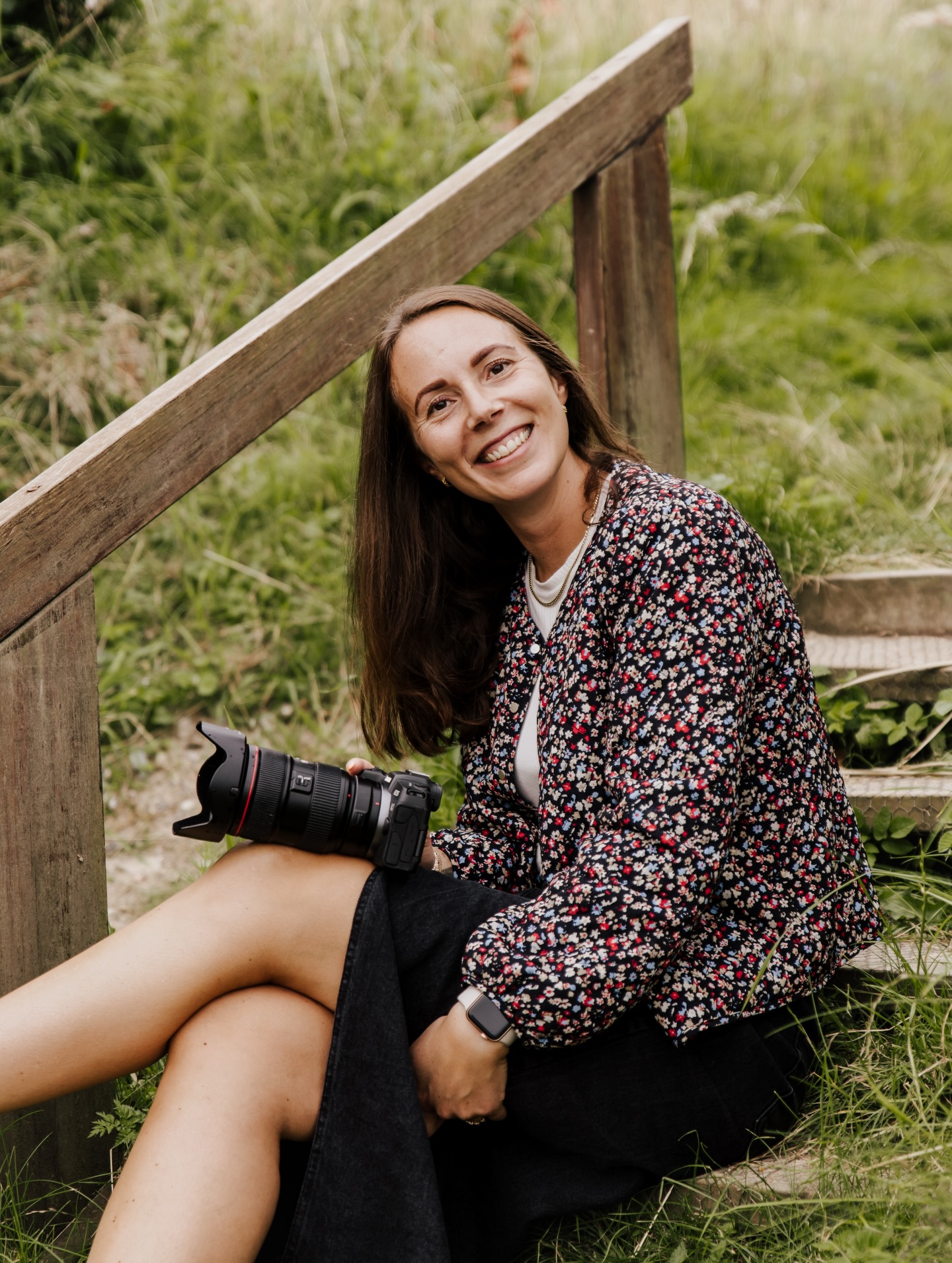 Der går ikke længe nu, før det igen ser sådan her ud 👆🏼🌿🌻😍🙌🏼
Så går du og tænker på branding billeder i naturens smukke forårs- og sommerfarver? Så ræk endelig ud, så vi kan begynde planlægningen 📸🌼
Og giv så også lige smukke og søde @yourblitz lidt gode forårs-vibes med på vejen, hendes smil kan man da kun blive glad i låget af 😃💃
God dag derude!
#brandingfotograf #brandingbilleder #portrætbilleder #selvstændigekvinder