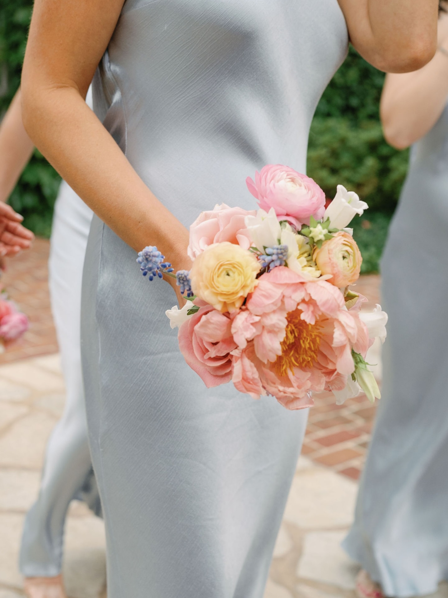 A moment for these spring blooms…
There’s something magical about welcoming spring back and designing with the first flowers of the season.
For this bridal party, we leaned into the soft abundance of spring - pillowy peonies, delicate ranunculus, elegant foxglove adding height and movement, and fragrant hyacinth layered in for rich texture and depth.
The result feels fresh, romantic, and effortlessly elegant - just the way spring celebrations should.
Planning | @kcwildflowerevents
Florals | @kcwildflowerevents @bluebouquet_kc
Photography | @meghansavagephoto
Bride | @amyotrowbridge