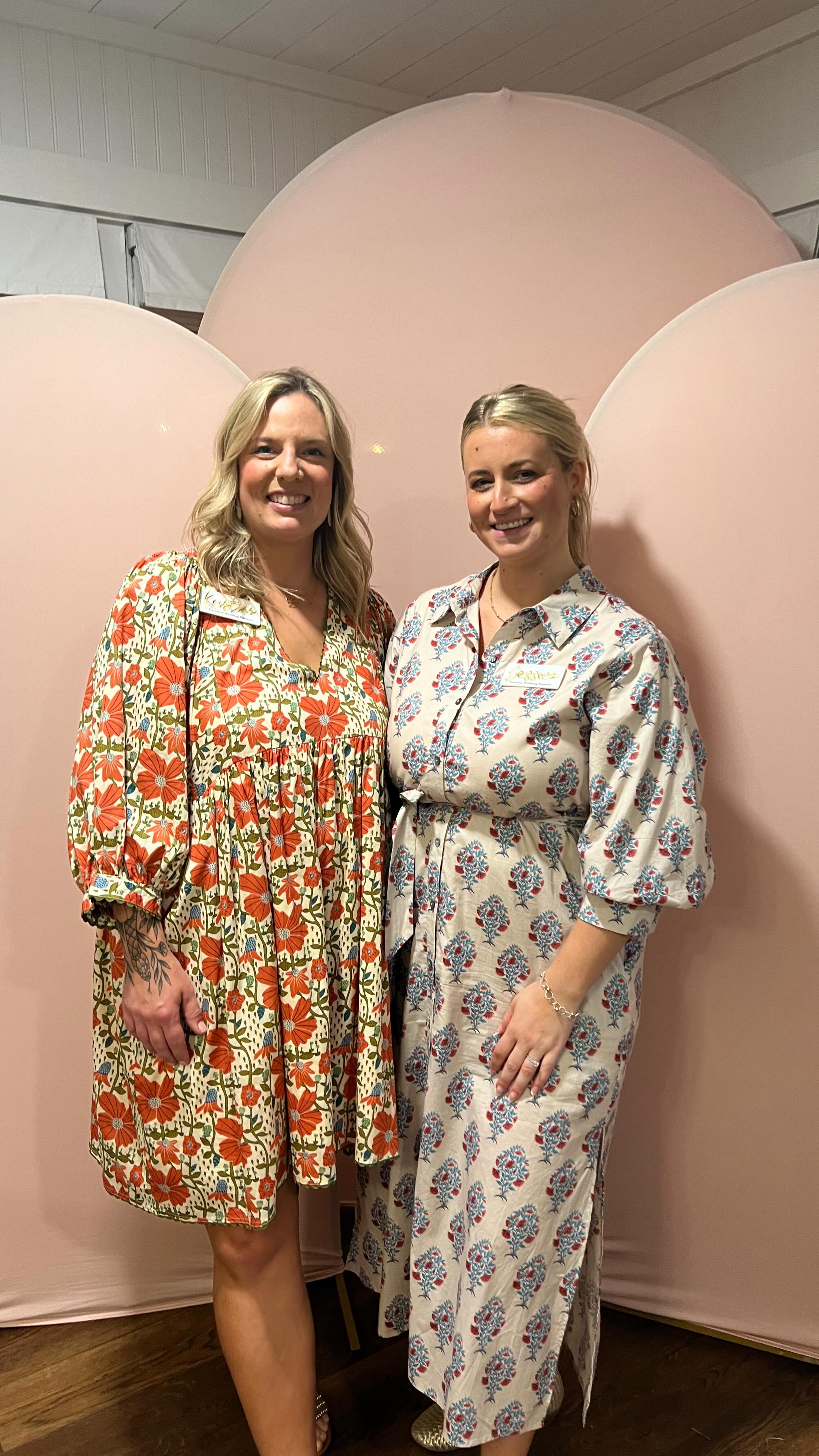 Feeling overwhelmed planning your ENC wedding? You’re not alone.
Make wedding planning easier in 3 simple steps:
1️⃣ Listen to our podcast for expert planning insight
2️⃣ Connect with trusted vendors in our online directory
3️⃣ Use our free resource library to stay on track
Comment “Podcast” below to listen to our latest episode! 🎙️💍