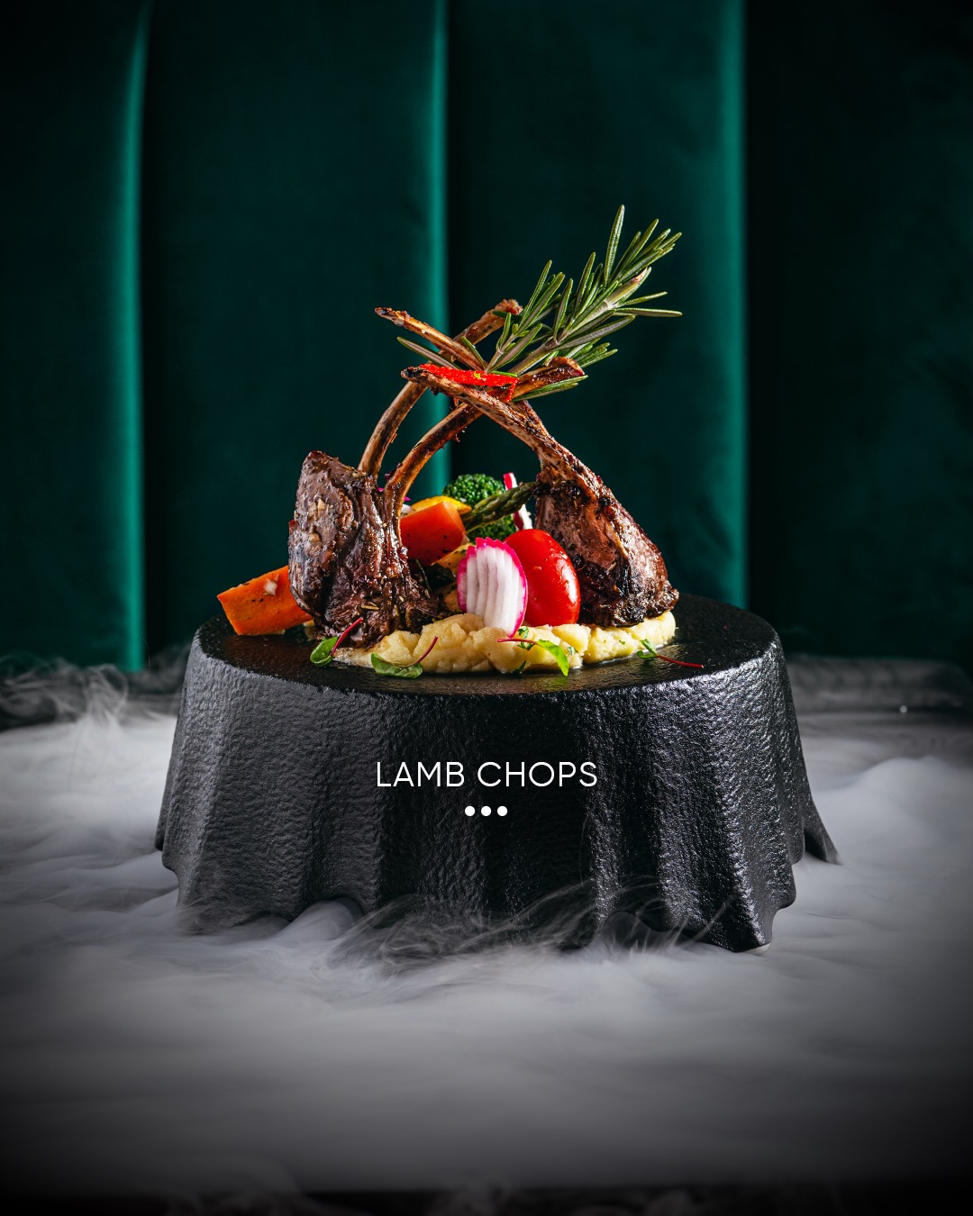 Perfectly grilled, beautifully tender, and packed with bold flavour.
Our lamb chops are carefully seasoned and grilled to perfection, allowing the rich, natural flavours of the meat to truly shine. Each bite delivers a balance of smokiness, tenderness, and deep savoury notes that make this dish a true standout.
Whether you’re joining us for a relaxed evening or a special night out, this is the kind of dish that turns a meal into an experience.
For Reservations & Info:
📞 905-333-6627
🔗 https://www.squires.pub/reservations
📍 3537 Fairview St, Burlington, ON