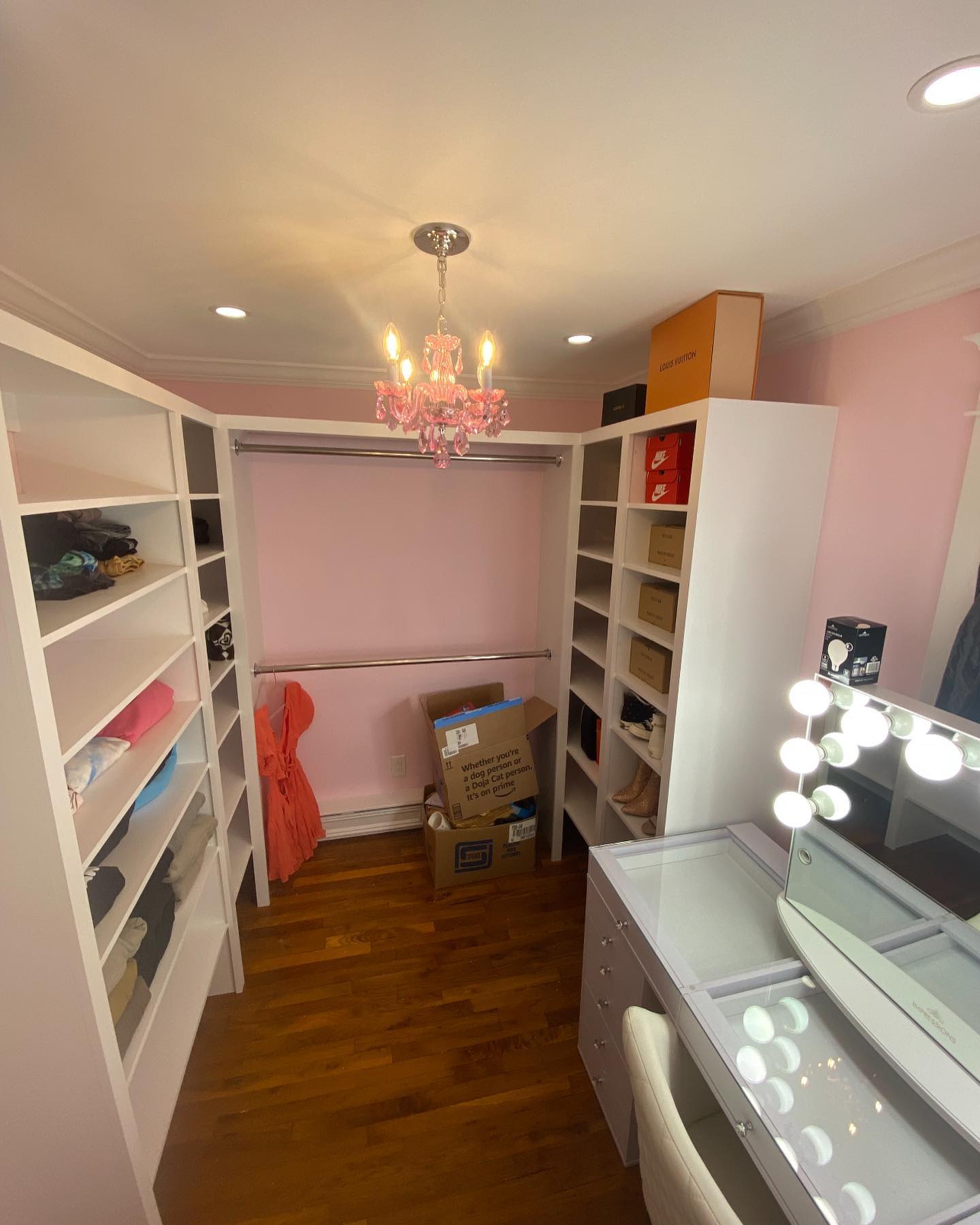 Quick custom closet put together for a return client. Built out of maple ply painted with @benjaminmoore scuff x
#closetdesign #custom #woodworking #longisland #contractor #millwork #newyork @alyssa_diraimondo