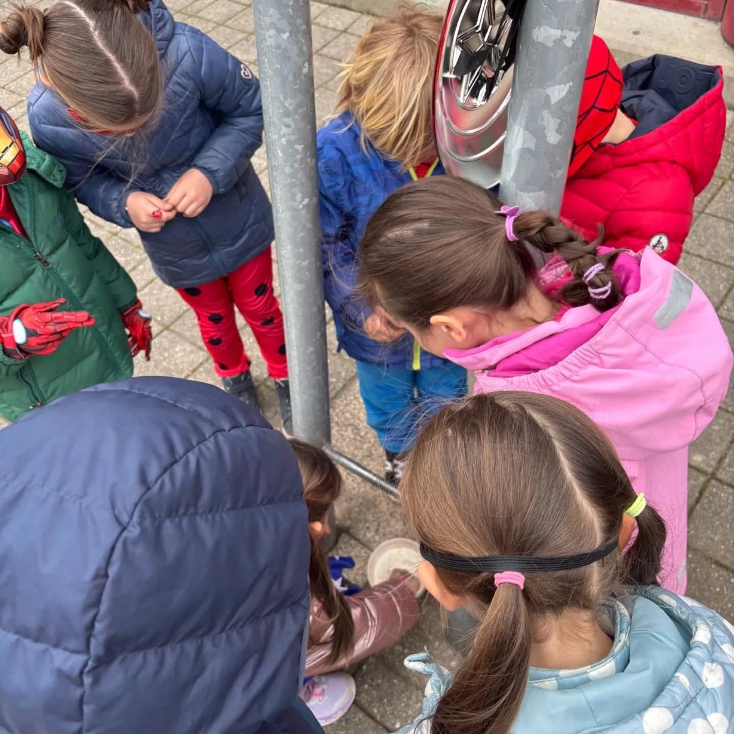 Pour l'anniversaire des jumelles Jana et Inès, avec l'aide des super-héros à leur fête ! Ils ont pu avec force et courage, accomplir les missions pour sauver le monde💫
#caose #anniversaire #anniversaireenfant #kids #marvel