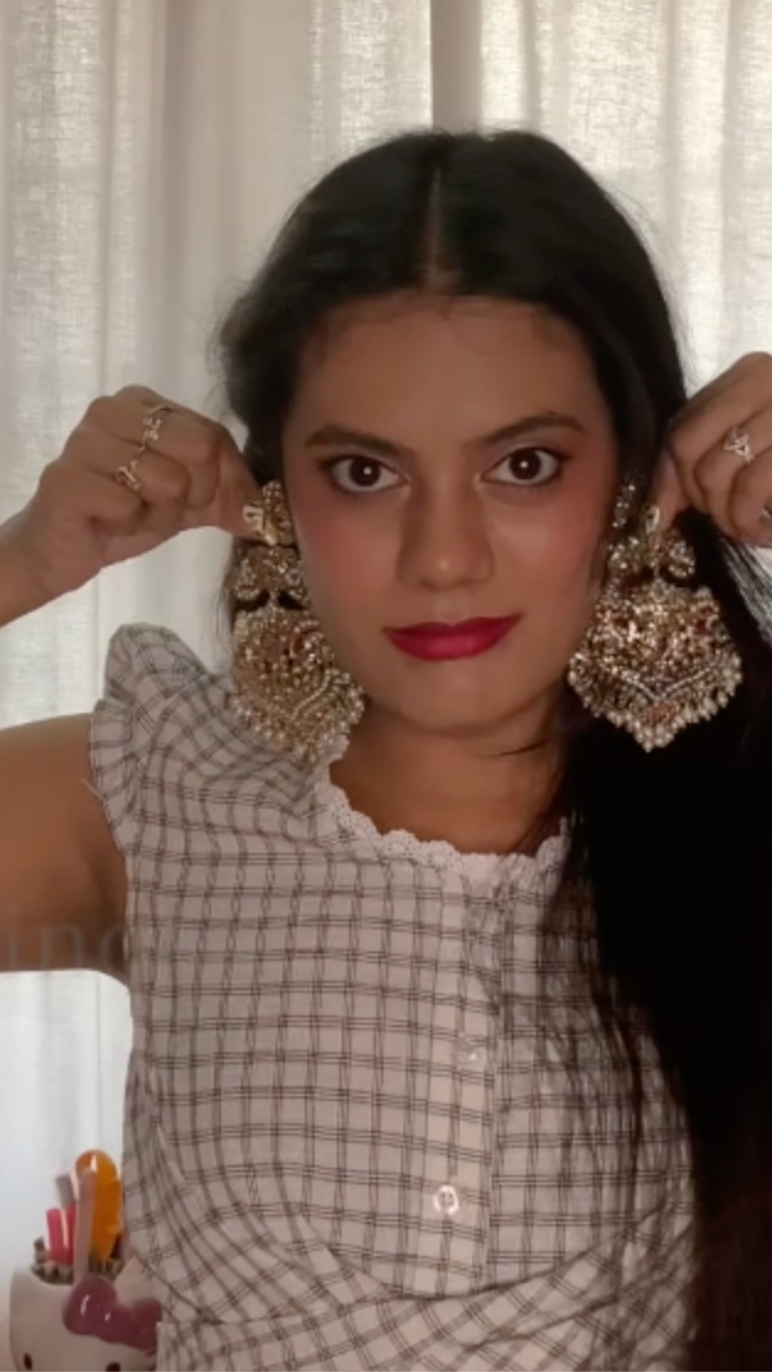 The statement earrings you need to turn heads! So pretty and beautiful! all the colors in it are so beautiful.