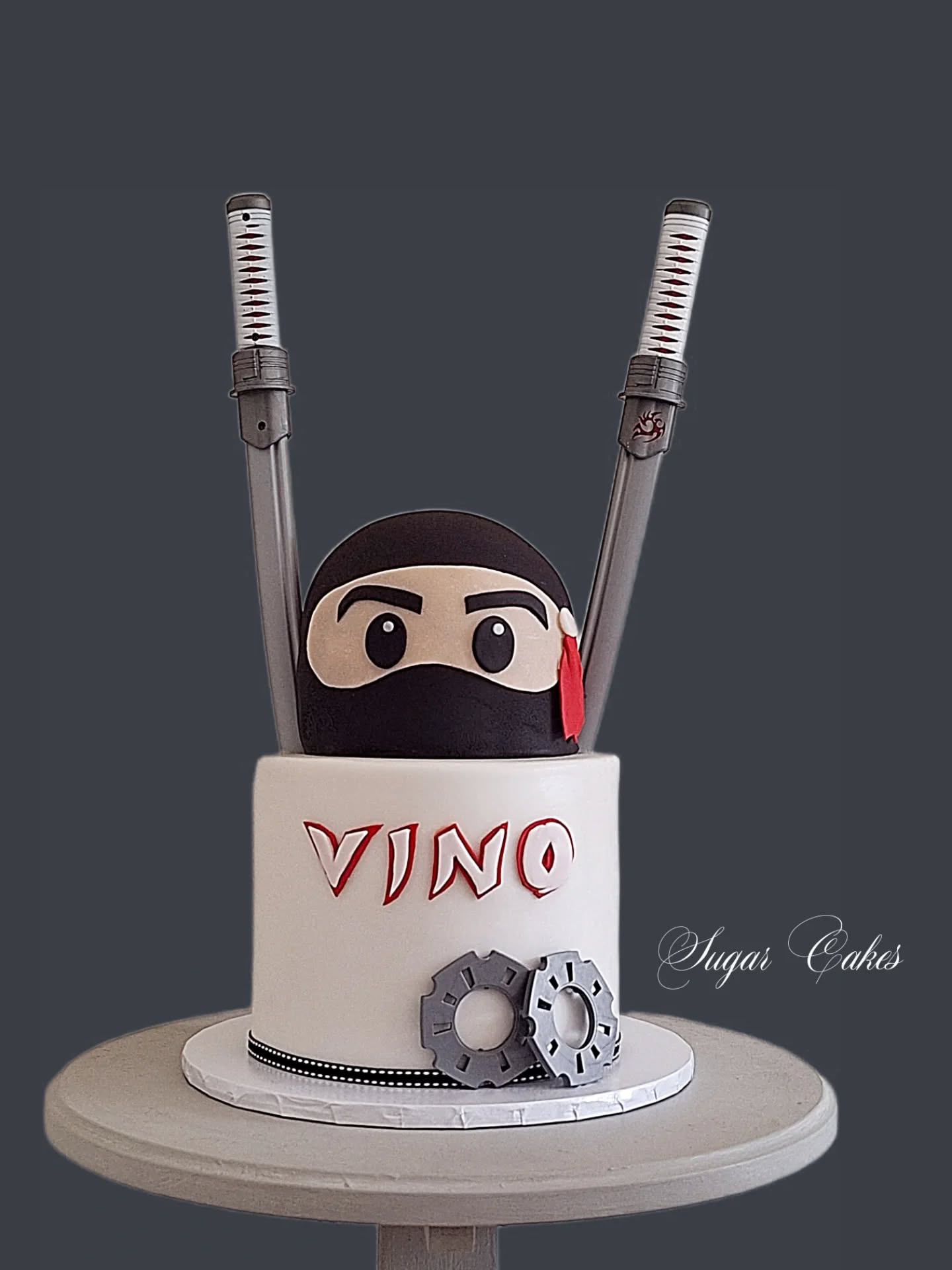 Ninja custom made birthday cake for an amazing little 5 year old ❤️
@barco_bake for amazing bright color range 🥰
#birthdayweekend #brithday #birthdayboy🎉 #theme