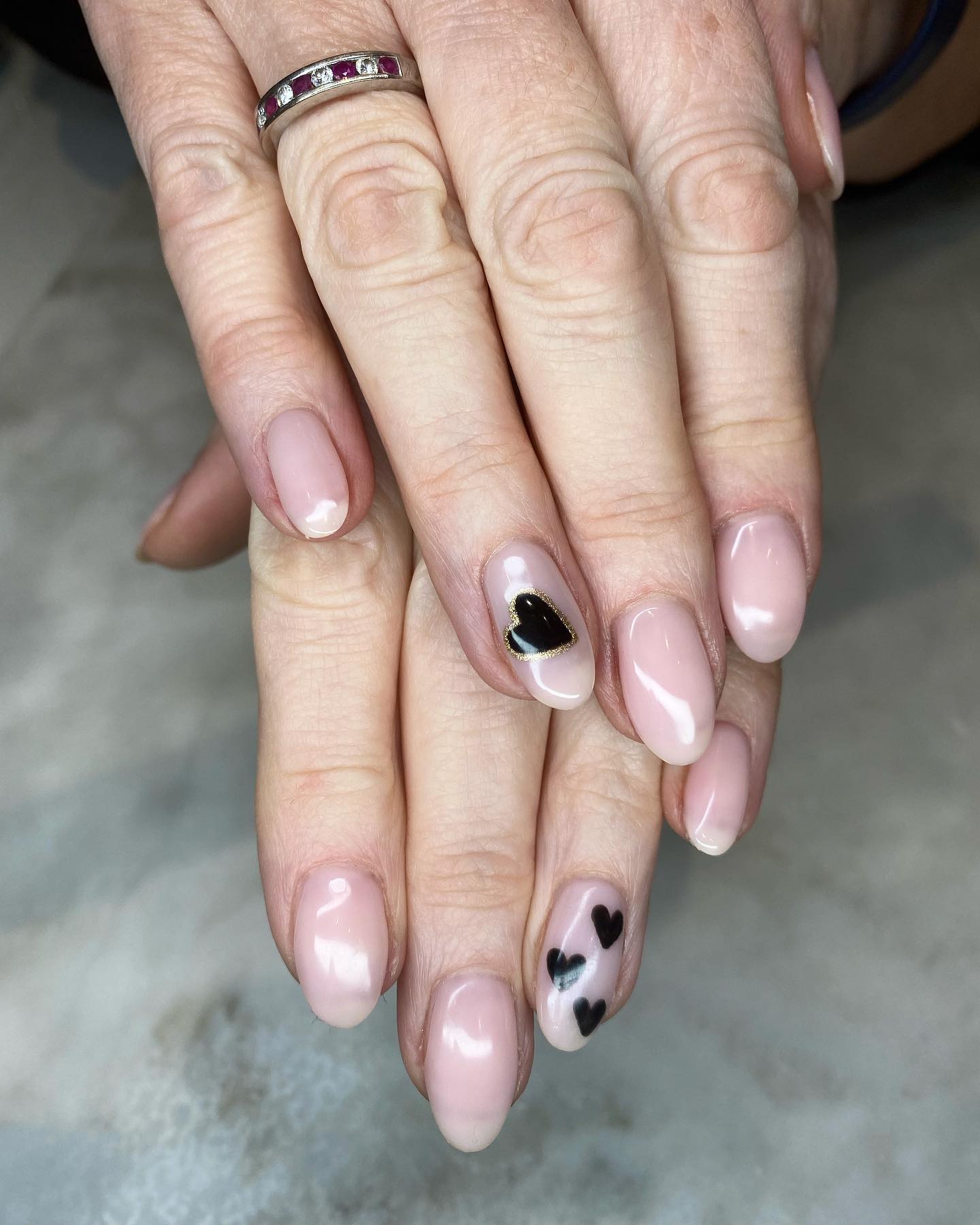 Some more beautiful valentines nails by our talented Hayley 😍🖤