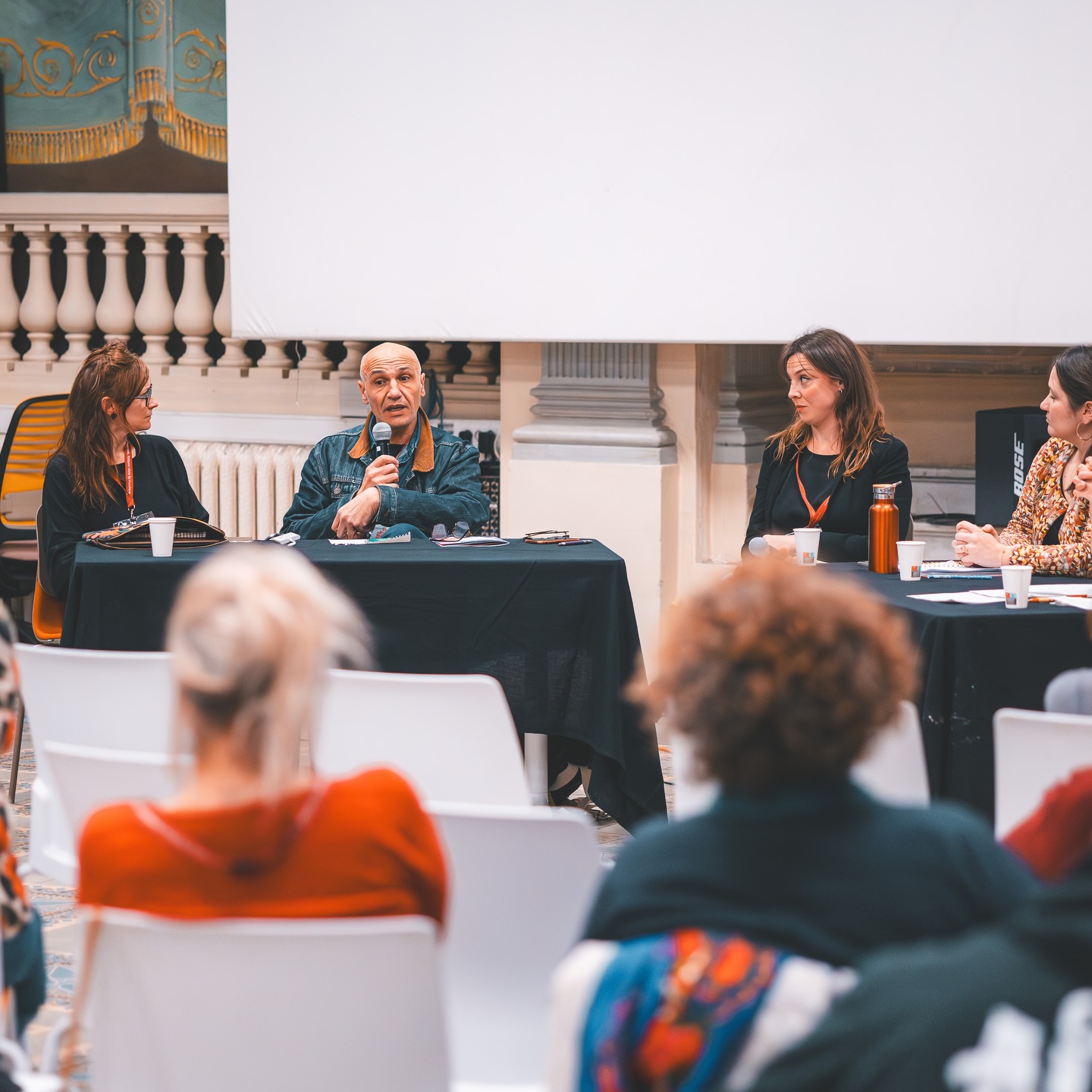 Une après-midi consacrée aux lieux avec une table ronde sur la thématique lieux de culture et vivre ensemble avec @villesdesmusiquesdumonde @ramdam_reseau @la_minoterie_dijon @culture_gouv suivie d’une présentation du futur lieu dédié à l’enfance et la musique par l’équipe du @lenomad13