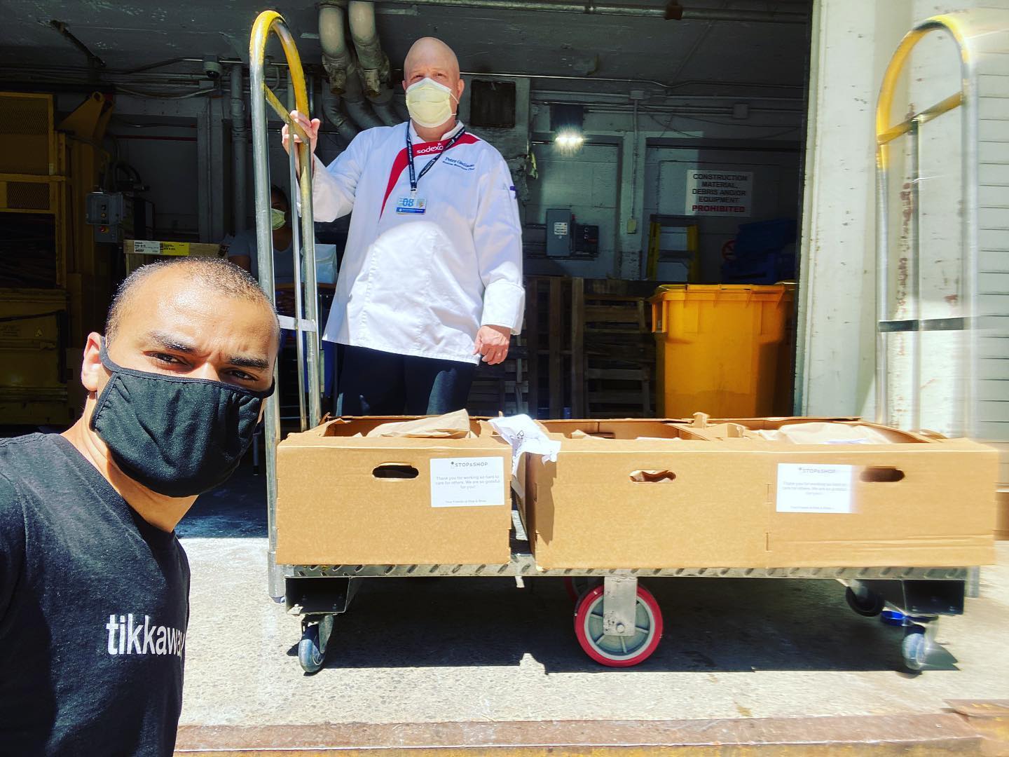 Friday’s Lunch for Boston Children’s Hospital @bostonchildrens. So grateful to these awesome heroes! •
•
Friday’s Meal Donation - 25 Indian meals from our generous partners at @tikkawaygrill•
•
#HeroesOfCOVID #COVID19 #Coronavirus #Frontline #Heroes #Boston #BostonChildrens #Massachusetts #bostonchildrenhospital #HealthcareHeroes #ThanksHealthHeroes