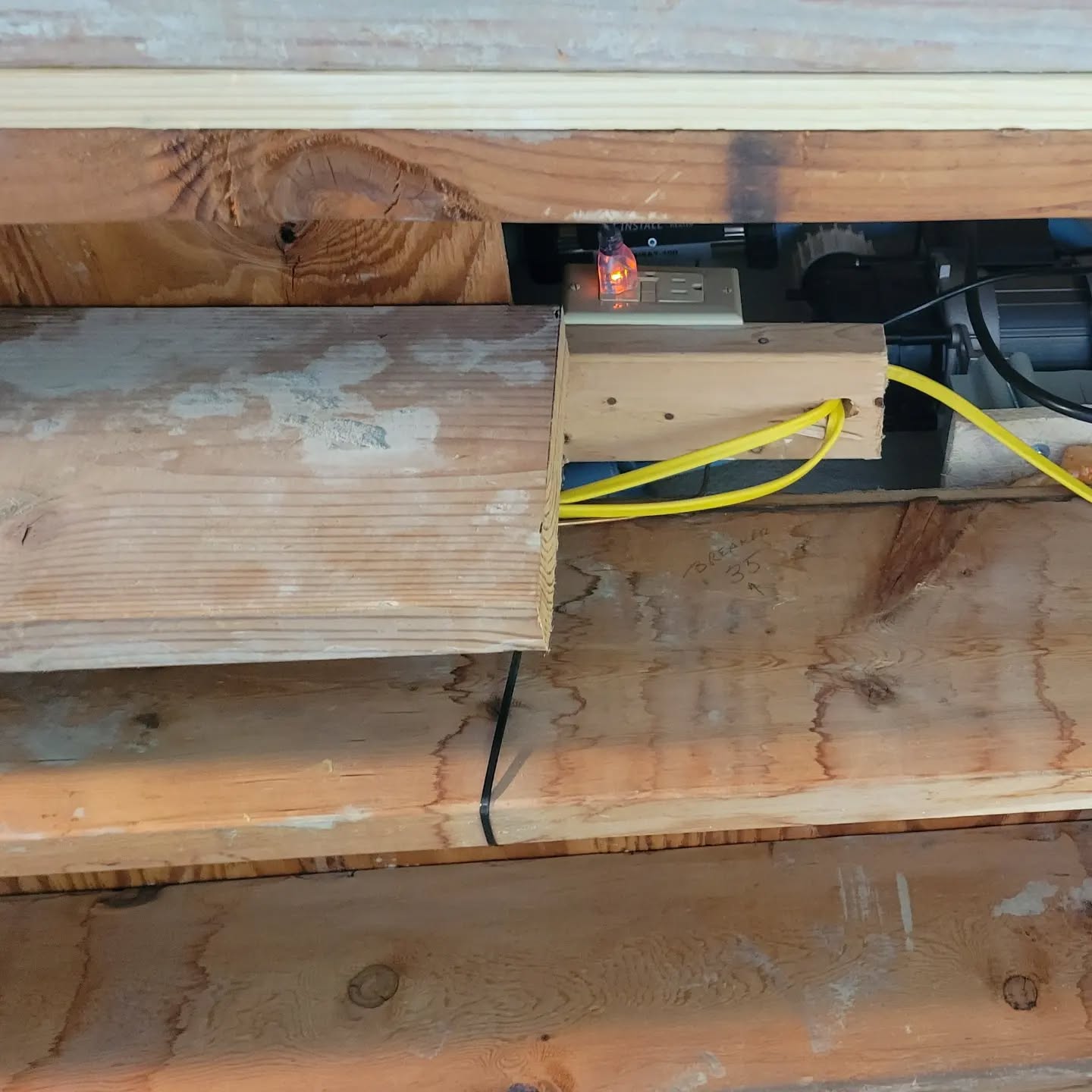 The theme of the past couple weeks has been "I'm sorry my joist was in your way."
And yes, that last photo has a load bearing joist hanger bearing on ductwork 🤦♂️
.
.
.
.
.
.
.
.
.
.
.
.
.
.
.
#stopcuttingmyjoists #evilplumbers #evilHVAC #joistleavemealone #loadbearingductwork