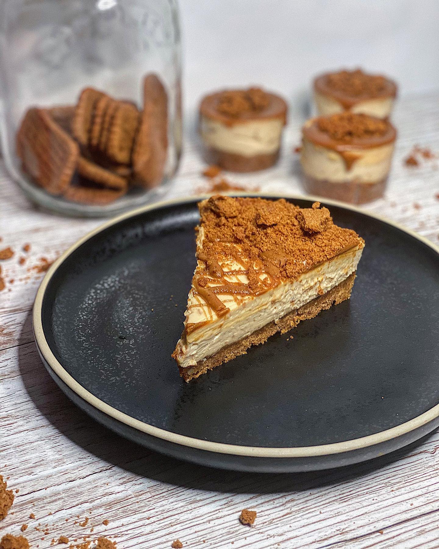 Lotus Biscoff Cheesecake 😋
———————————
1. Begin by crushing 250g of lotus biscuits before combining with 100g melted butter.
2. Press the biscuit mix onto the base of a 8 inch tin and then place to chill in the fridge.
3. Next, whisk together 500g cream cheese, 100g icing sugar, 300g double cream, 3 tbsp lotus biscoff spread.
4. Now, spread over the biscuit base and leave to chill overnight in the fridge.
5. Take the cheesecake out the fridge and decorate with some melted lotus biscoff spread and some biscuit crumbs.
———————————
#london #cheesecake #lotus #biscoff #instafood #foodporn #recipes #heaven #stayhome #instafood #foodblogger #fyp #dessert #cooking #sweettooth #sweet #lotusbiscoff #lotuscheesecake #yummyfood #foodforthought