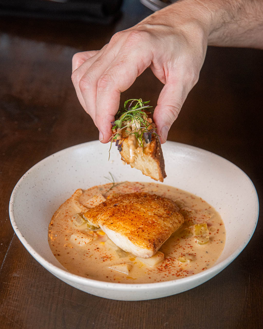 That bacon jam crostini dip into the chowder? Elite. ✨️
Halibut Bourride with potato & fennel chowder, red pepper, sweet corn and roasted garlic aioli.