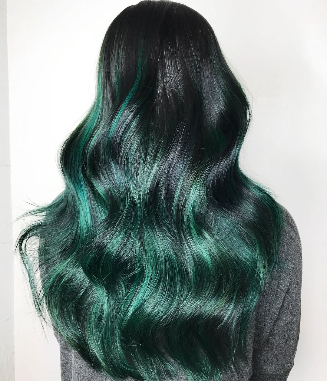 π§ββοΈ Monster Mash π€ Cut & Color transformation by me @umbrellasalon!!
SWIPE TO SEE BEFORE!! π #pravana #wellaprofessionals #wellalife #wellahair #balayageandpainted #mastersofbalayage #adrianleahhair #adriansaveshair #colorcorrection #greenhairdontcare #greenhair #emeraldhair #hairoftheday #hairoftheweek #hairofinstagram #behindthechair #modernsalon #bayareastylist #bayareasalon #sanjose #sanjosehair #sjsu #bayarea#oribeobsessed #oribe @modernsalon @behindthechair
