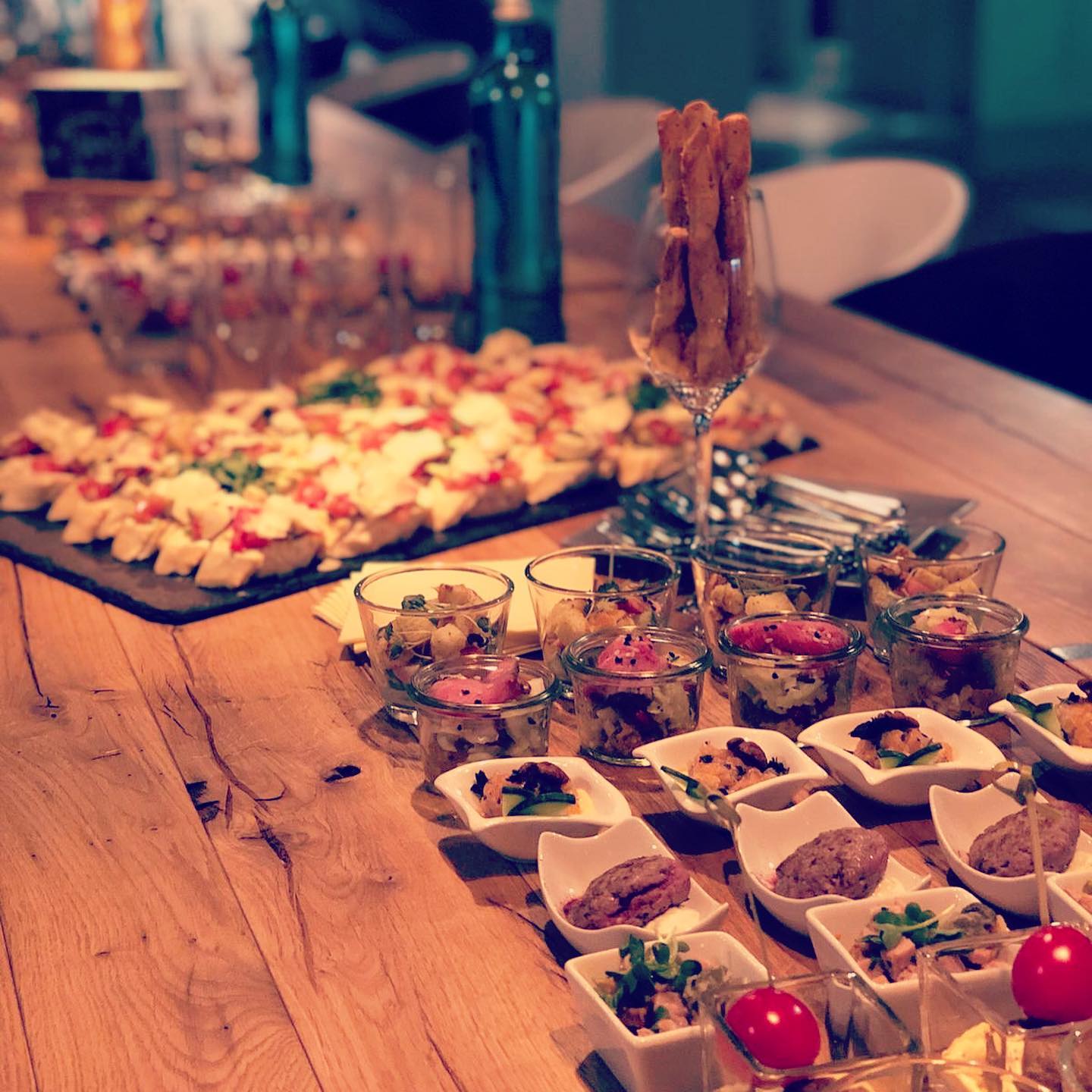 *Werbung* Fingerfood-Buffet in der wunderschönen Sektmanufaktur 🥂🍾 #diegabel_cateringevents #henkellwiesbaden #foodlover #fingerfood #cateringfrankfurt #rheinmaincatering #weloveourguests