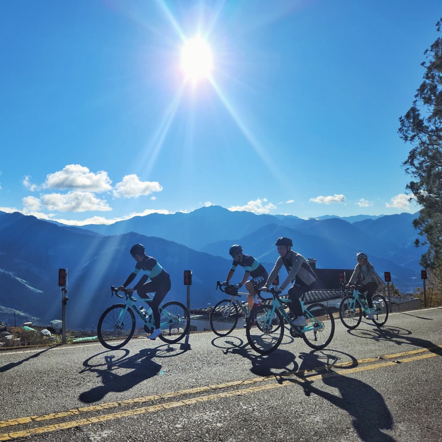 The way to the top of Taiwan
Ride on Wuling
#bianchi
#捷世樂單車休閒
#wuling
#CyclingTour