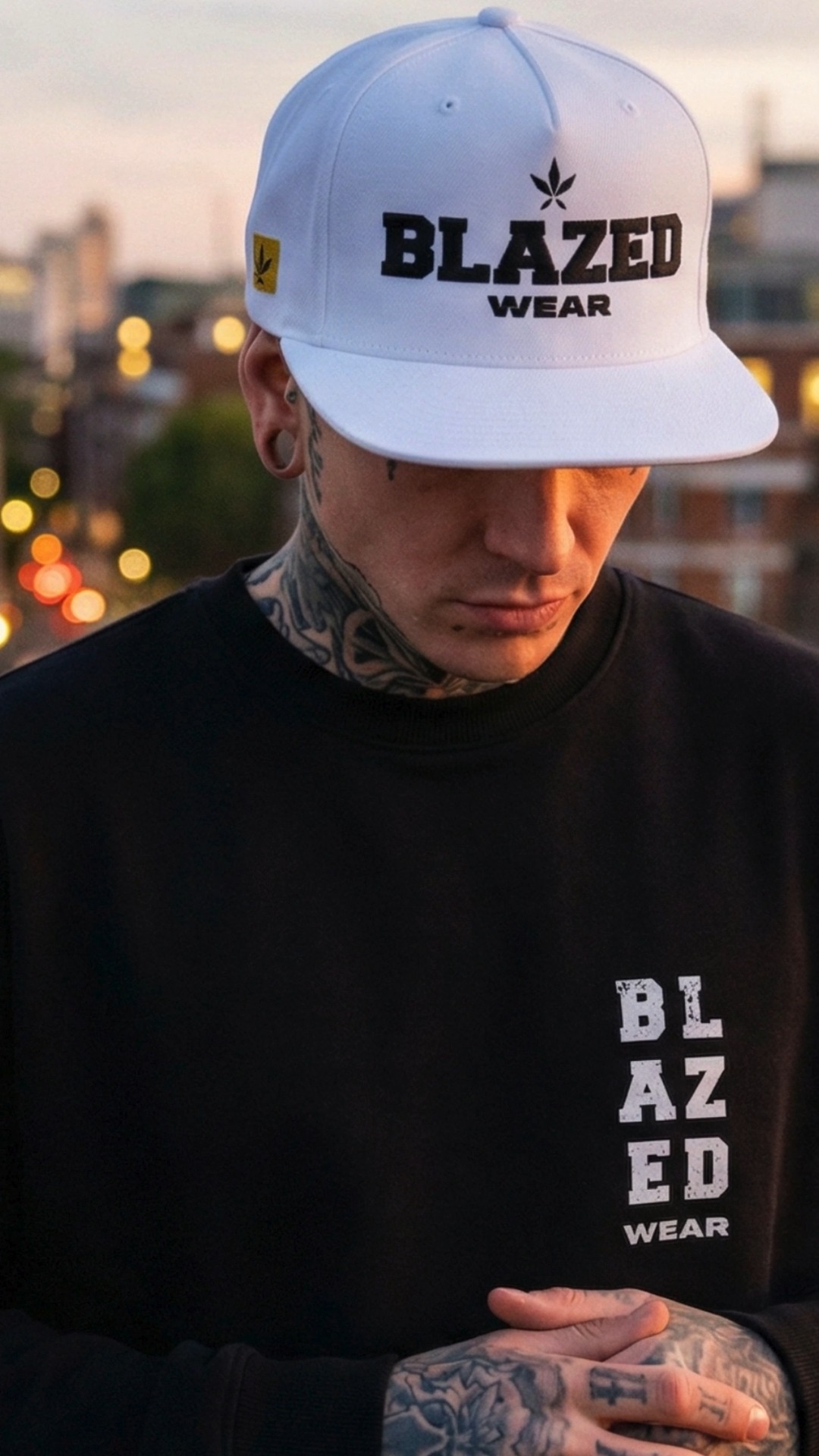 Not for everyone,
built for those who already know
#streetwear #blazedwear #oversizedsweatshirt #snapback