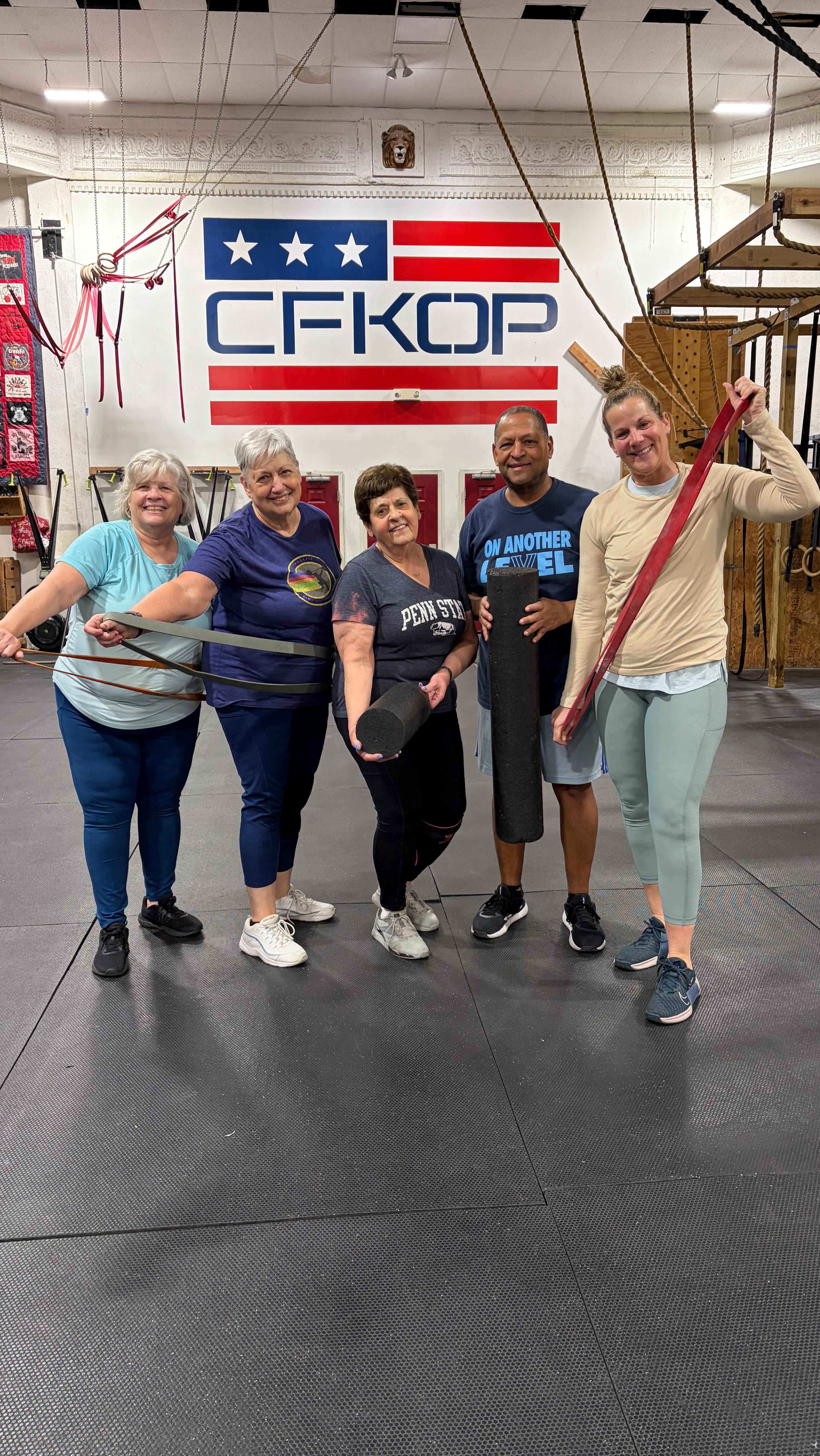 Our Masters athletes crushing their Wednesday mobility session! 💪