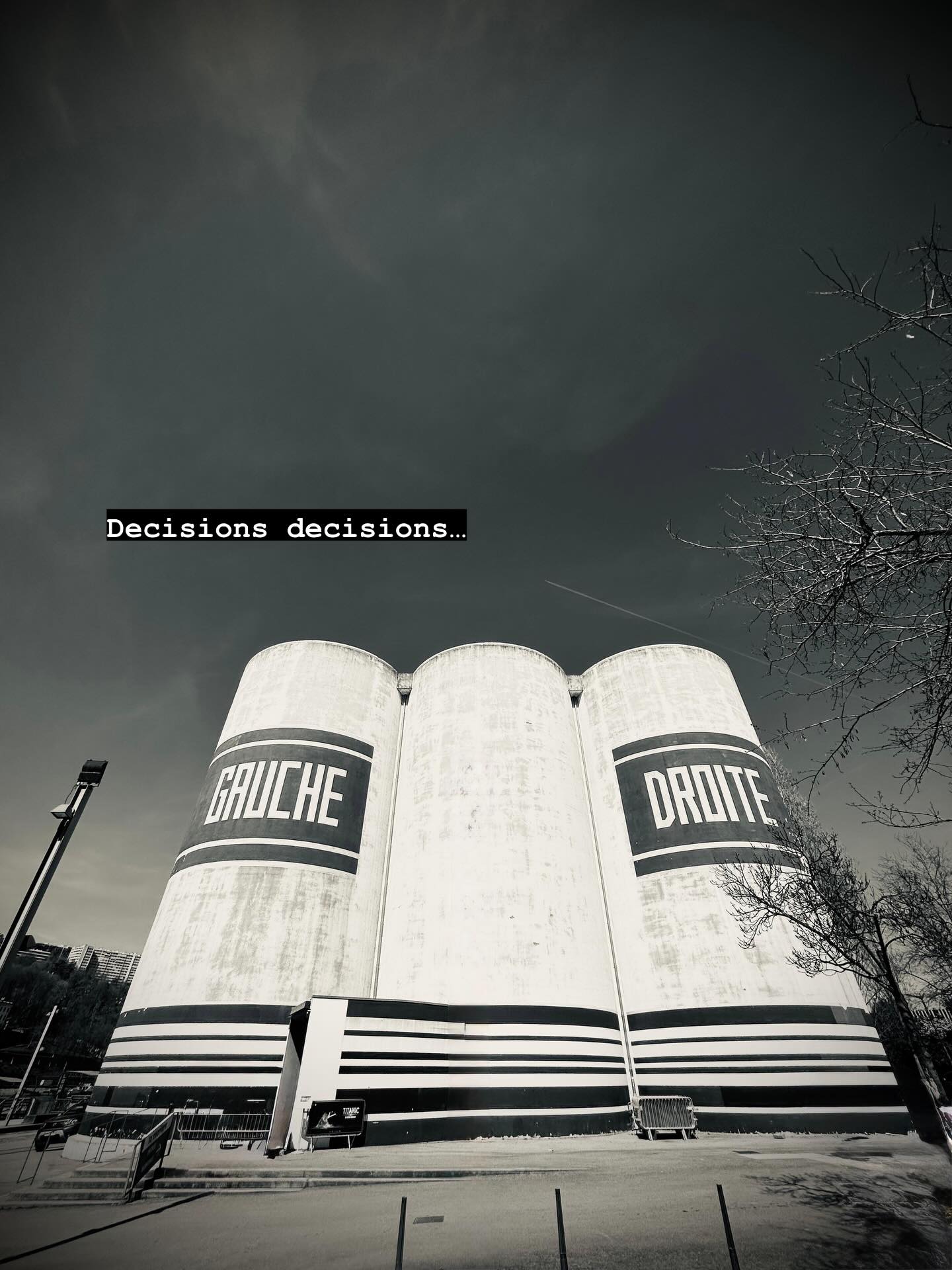 Life’s been a lot.
A lot happening in Abu Dhabi, and a lot of decisions to make off the back of it. The kind that sit heavy, especially when you’re making them with your children in mind.
We chose to step away for a bit.
What this week has reminded me is that decisions don’t need to make sense to everyone else but they do need to feel right for you.
And what’s helped us get there?
Coming back to the basics.
Movement every day.
Eating well.
Sleeping properly.
Time alone (when we can get it).
The simple habits that keep your energy steady and your mind clear.
And then asking:
Why am I making this decision?
What action feels right?
How do I want this to feel for me and my family?
This season is a lot. Knowing what anchors you, ‘why’ you’re making certain decisions and finding your wellness routine is more important than ever!
My 1:1 wellness coaching and the Nurture Your World wellness hub are open to support you. 💛