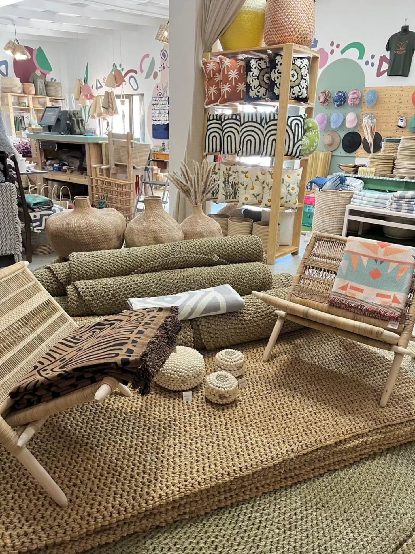 A little piece of laid-back beach living has arrived in Paternoster.
Our Sun Dune Beach Chair and Garlic Bulb Baskets are now available at @boho_beach_shop - ready for sandy feet, salty air, and slow afternoons by the sea.
#MalawiCane #CoastalLiving #Paternoster #BohoBeachStyle #Handwoven