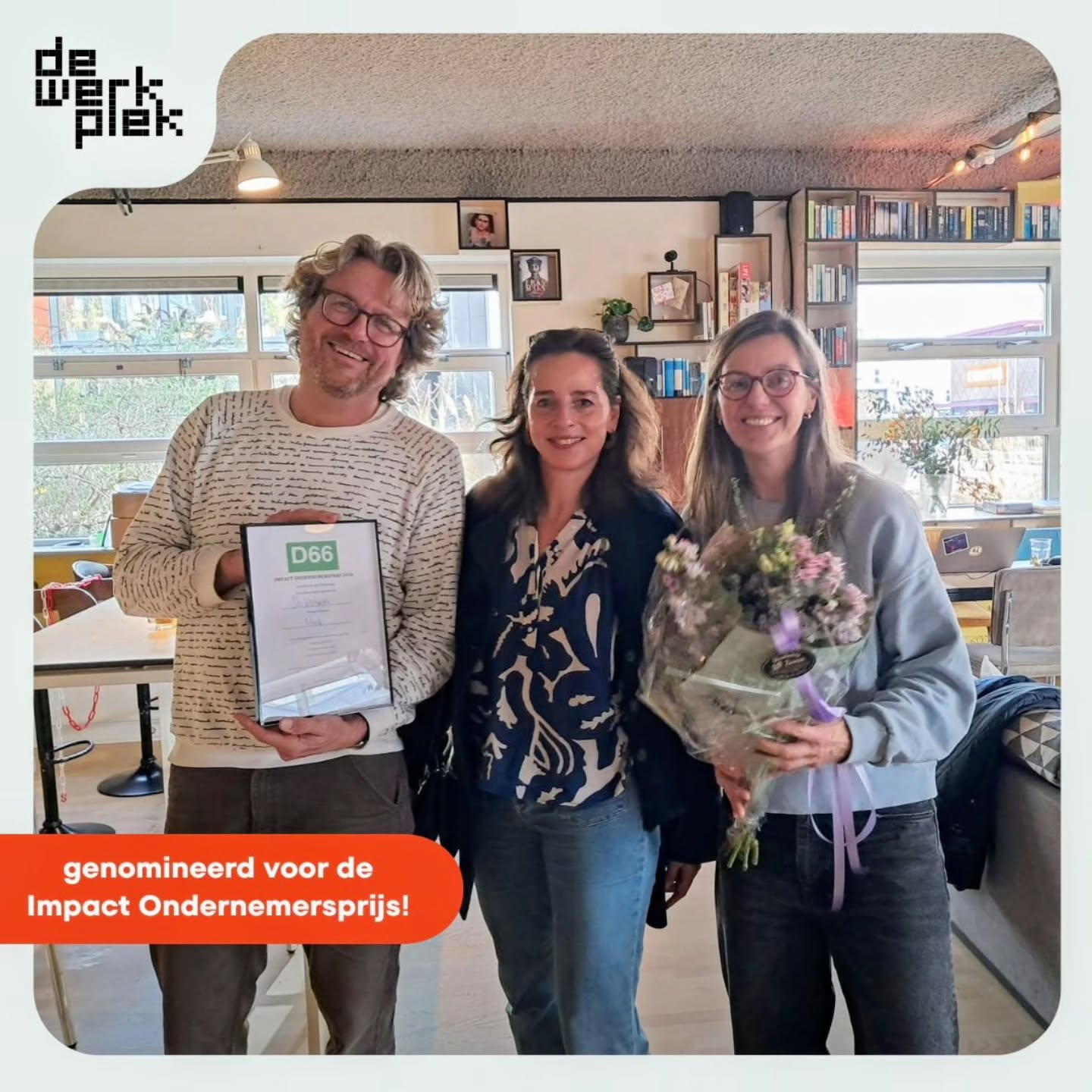 Wat een speciale verrassing! Barbara van der Veen (in het midden) had een rondleiding geboekt, maar kwam met een bos bloemen en nominatie voor de Impact Ondernemersprijs 2026 van D66!
Een beetje overrompeld staan we hier op de foto, maar ongelooflijk blij! Twee leden hadden onze Werkplek getipt als een duurzame en sociale onderneming die zorgt voor verbinding in de buurt.
En nu wachten we met spanning af wie de prijs in de wacht sleept. 🏆
#ondernemeninnoord #noordaanzet @yassmine_elksaihi #impactondernemersprijs #d66 #impacteconomie
