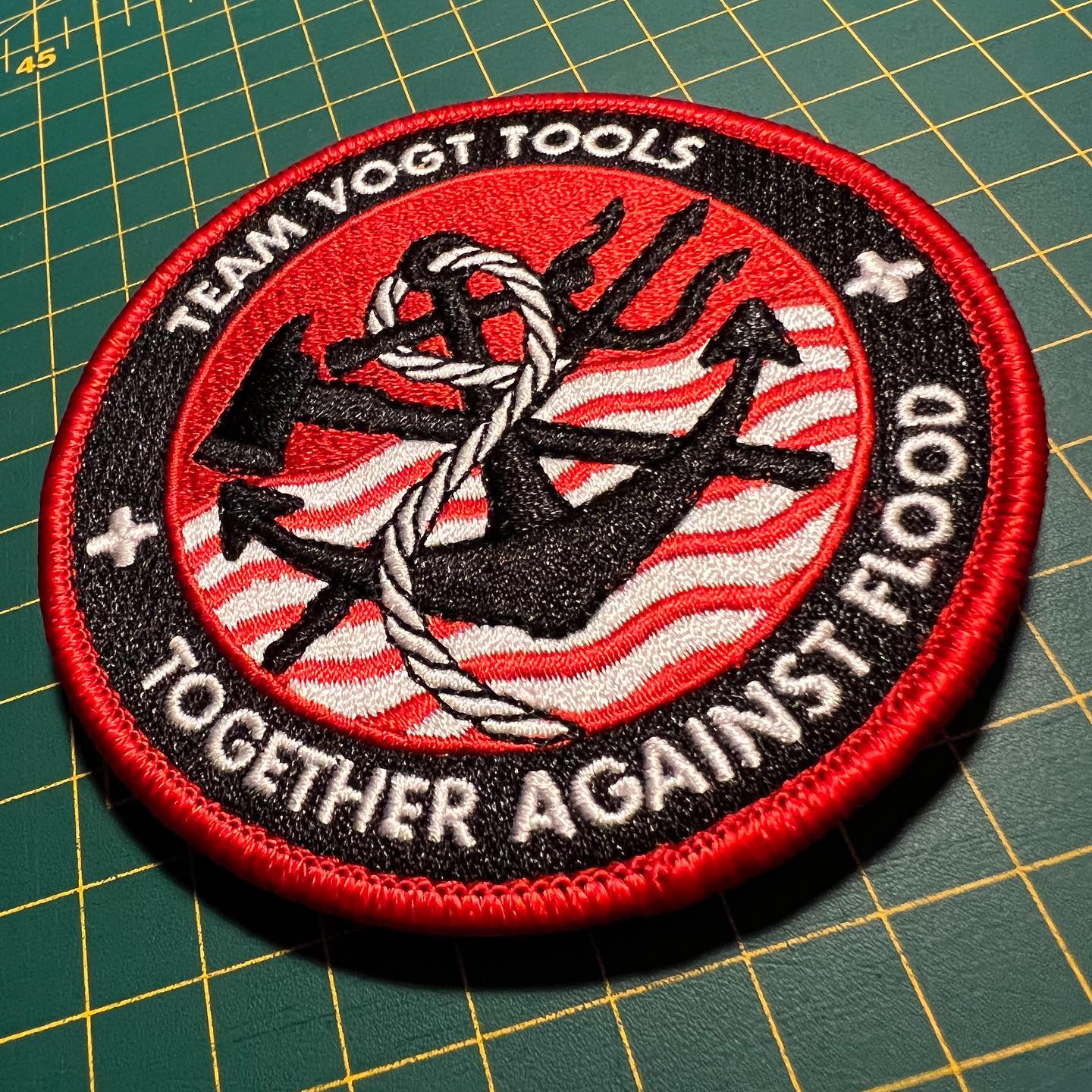 TOGETHER AGAINST FLOOD - New Badges…
.
Die brandneuen Stoffabzeichen von vogt tools sind heute eingetroffen.
.
Very nice.
.
Euer Team von vogt tools.
.
#badges #stoffabzeichen #vogttools #hochwasser #together #flood #zusammengegenhochwasser #hochwasserschutz #feuerwehr #firefighter #pompier #thw #zivilschutz #starkregen #floodfence #switzerland