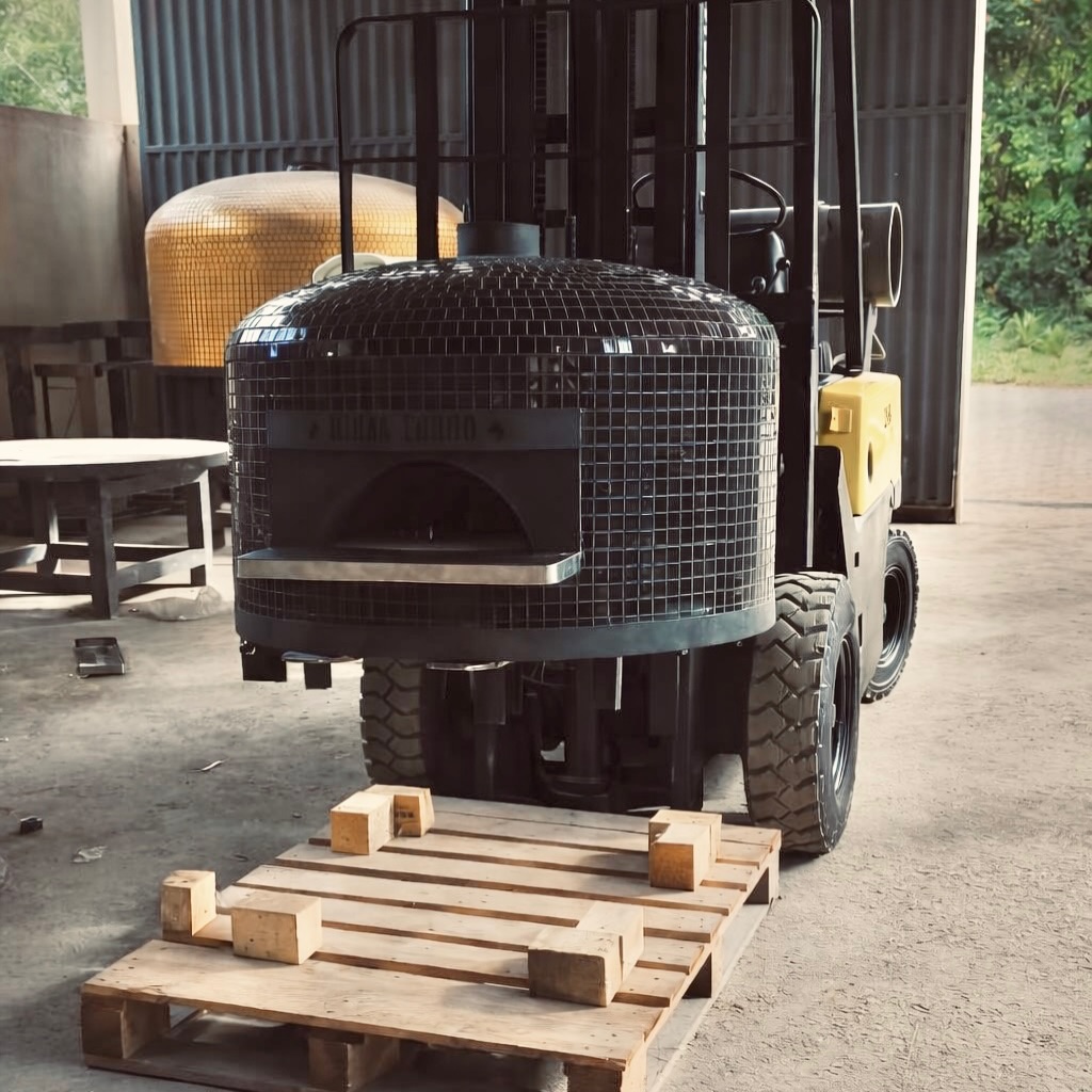 🔥 Mais um gigante saindo da fábrica!
Esse forno já tem destino marcado…
e em breve vai começar a assar centenas de pizzas por noite em algum lugar do Brasil. 🍕
Da Minas Forno direto para transformar negócios, aumentar produção e entregar resultado de verdade.
Agora conta pra gente 👇
📍 De qual cidade você está vendo esse forno?
#MinasForno #forno #pizzarias #fornoprofissional #fornoagas
